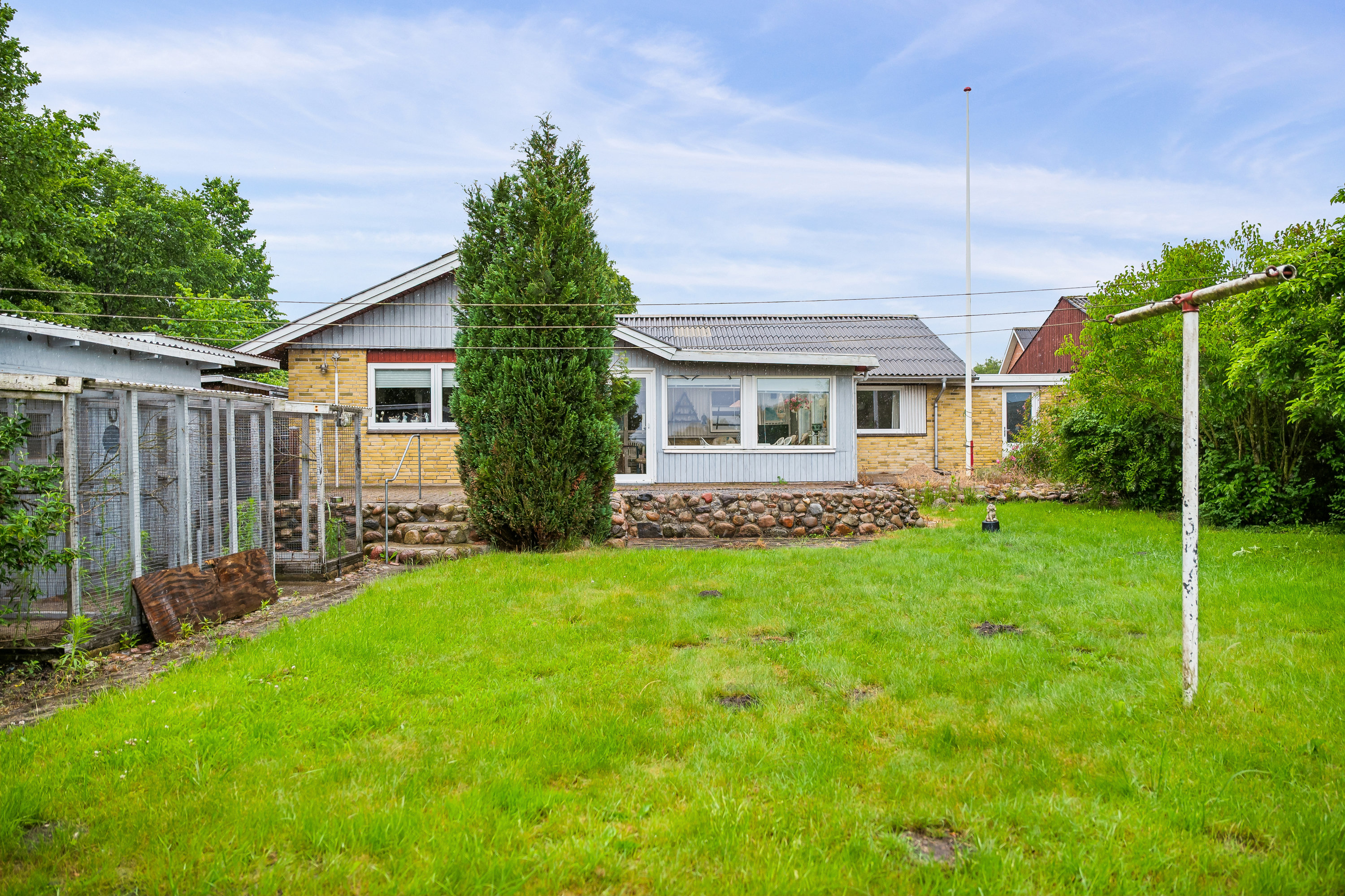 Fremhævet have billede i fuldskærmstilstand. Billede af Kærvej 25, Sønder Onsild Stationsby, 9500 Hobro