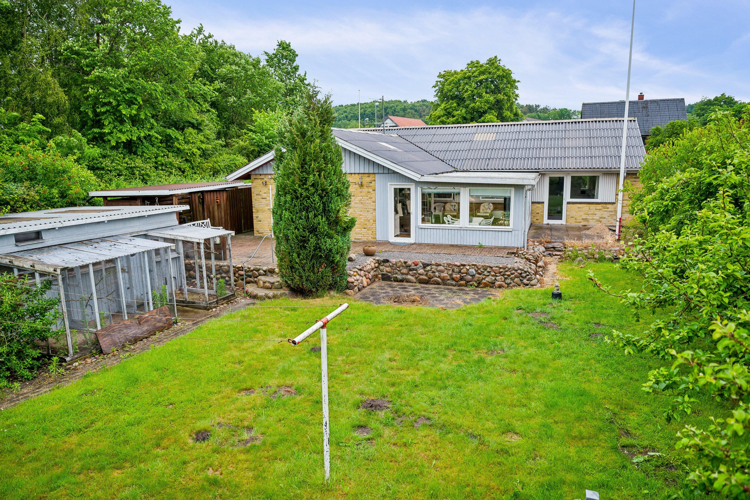 Miniaturebillede 1: ejendom . Billede af Kærvej 25, Sønder Onsild Stationsby, 9500 Hobro