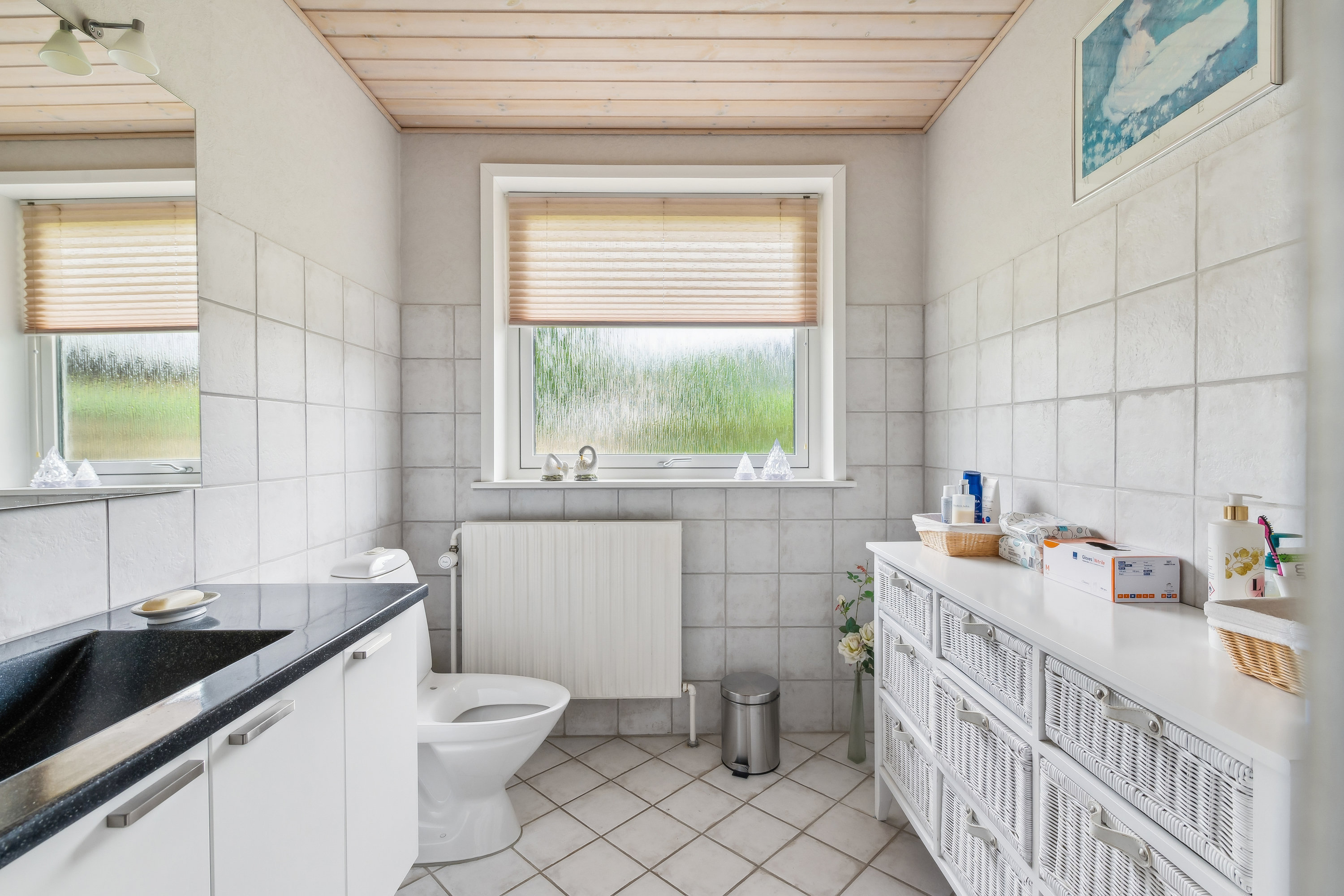 Fremhævet badeværelse billede i fuldskærmstilstand. Billede af Kærvej 25, Sønder Onsild Stationsby, 9500 Hobro