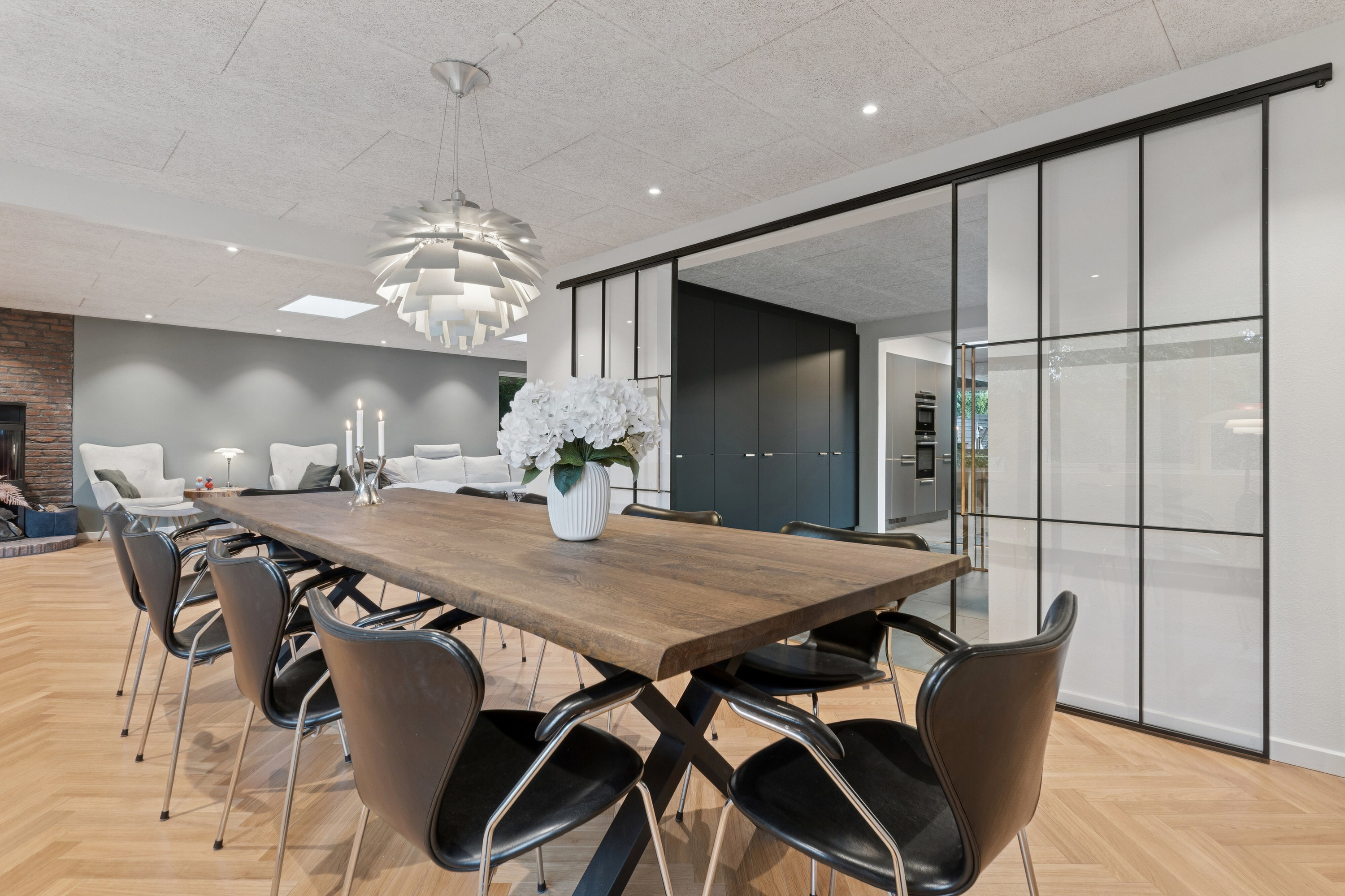 Miniaturebillede 2: spisestue. Billede af Slugten 14, 9800 Hjørring