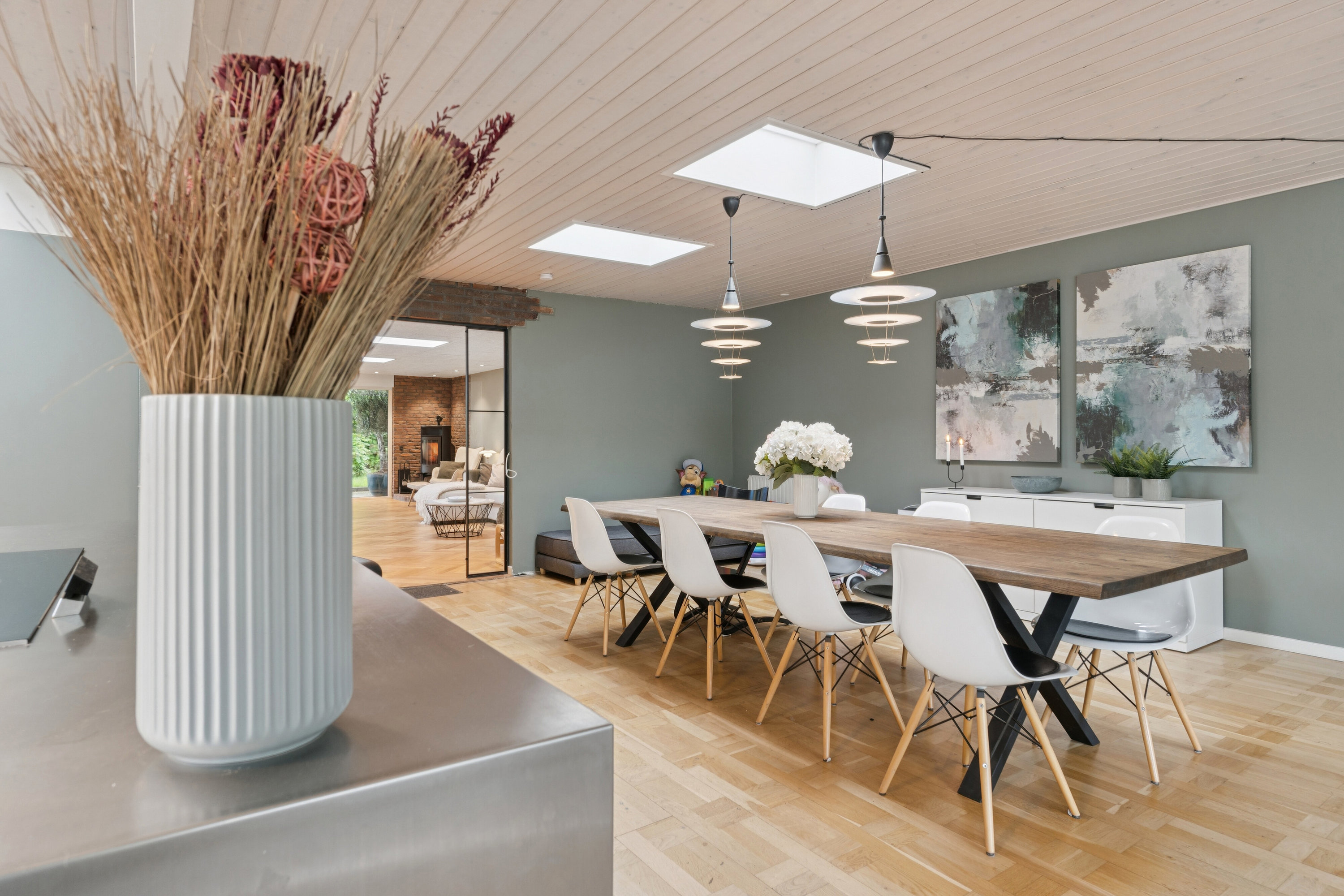 Fremhævet spisestue billede i fuldskærmstilstand. Billede af Slugten 14, 9800 Hjørring