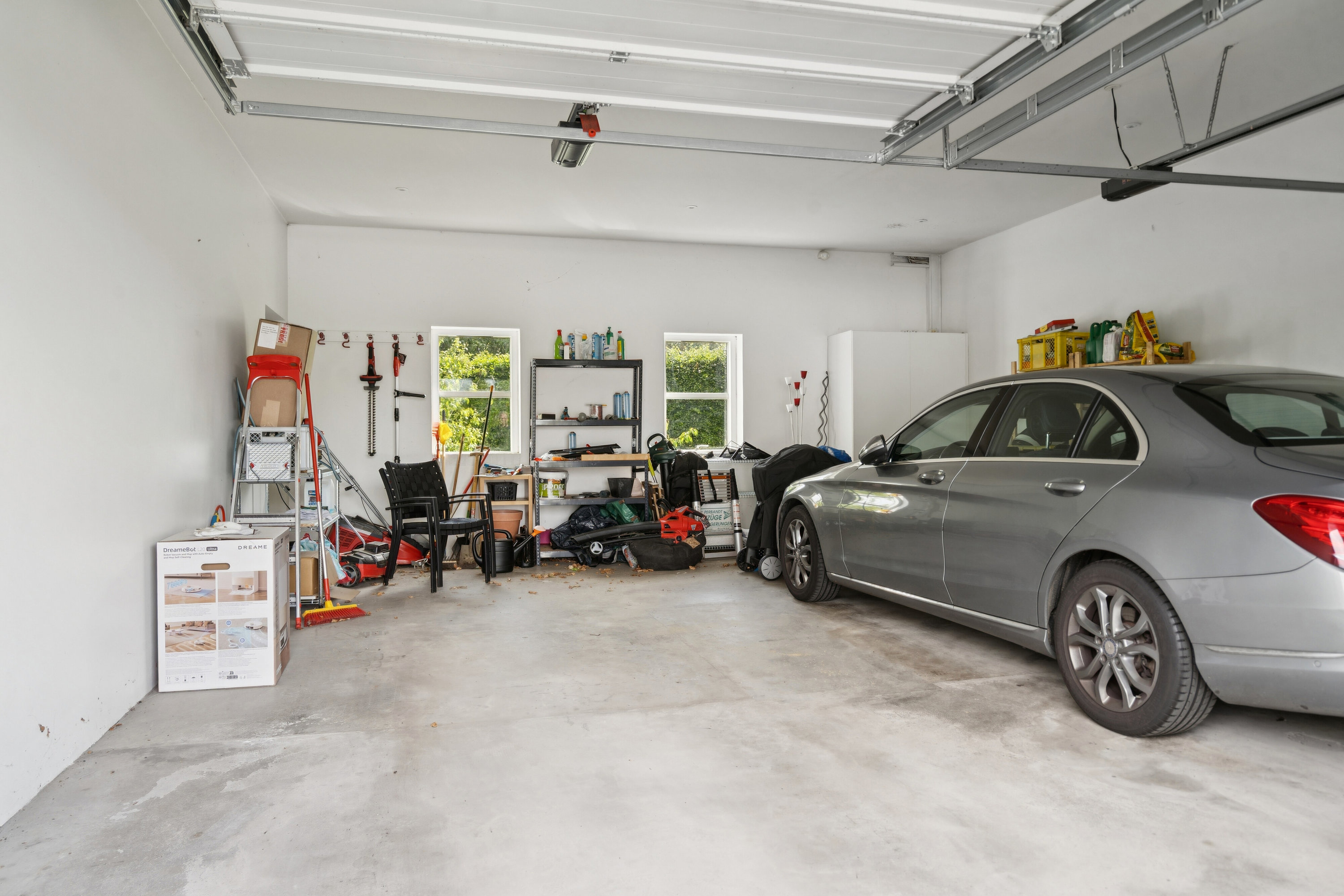 Fremhævet garage billede i fuldskærmstilstand. Billede af Bakkegårds Allé 58, 5550 Langeskov