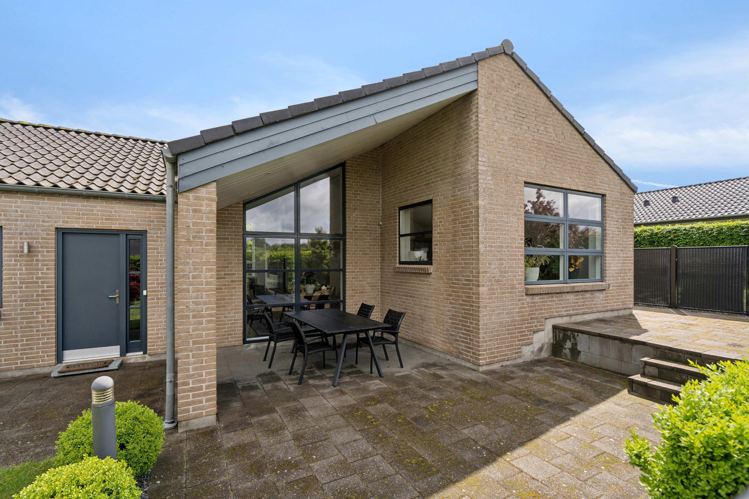 Fremhævet udendørs billede i fuldskærmstilstand. Billede af Bakkegårds Allé 58, 5550 Langeskov