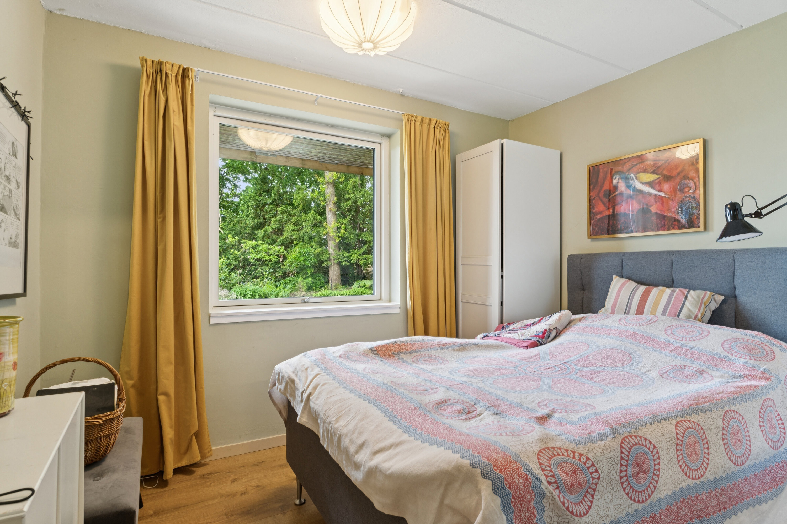 Fremhævet soveværelse billede i fuldskærmstilstand. Billede af Risumvej 41, 8600 Silkeborg