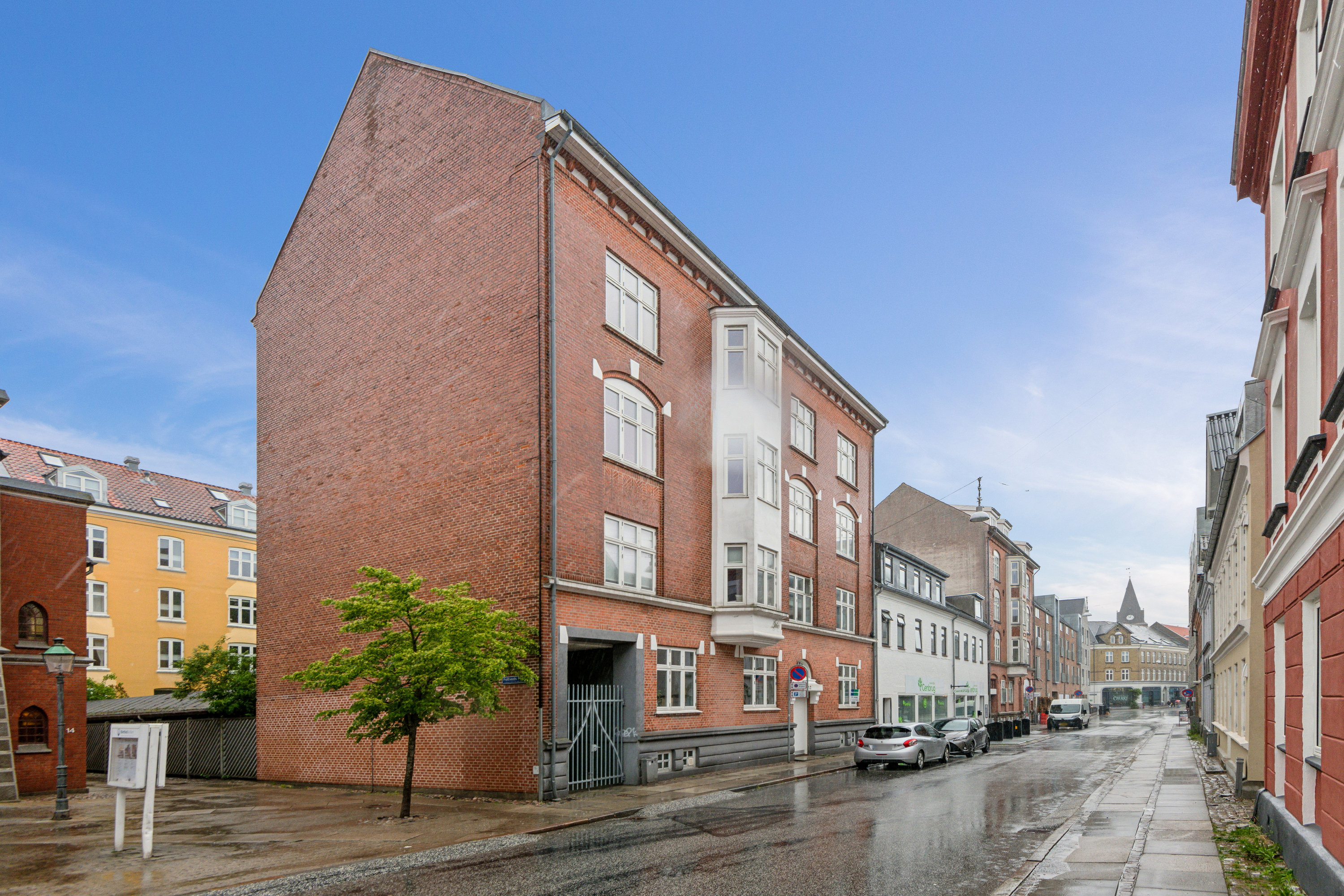 Fremhævet ejendom 1 billede i fuldskærmstilstand. Billede af Niels Ebbesens Gade 12, st.. th., 9000 Aalborg