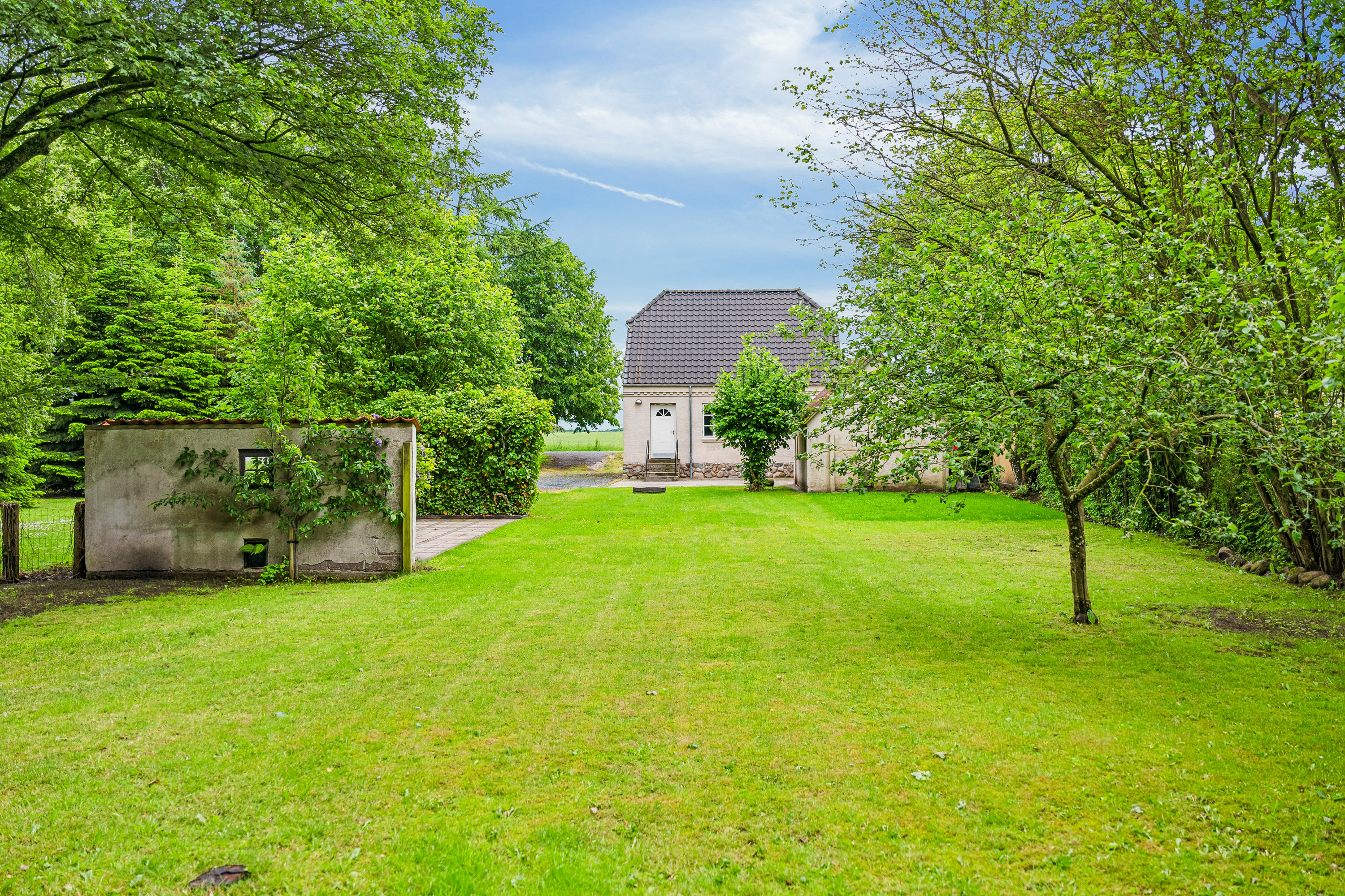 Fremhævet have billede i fuldskærmstilstand. Billede af Houtvedvej 29, Oue, 9500 Hobro