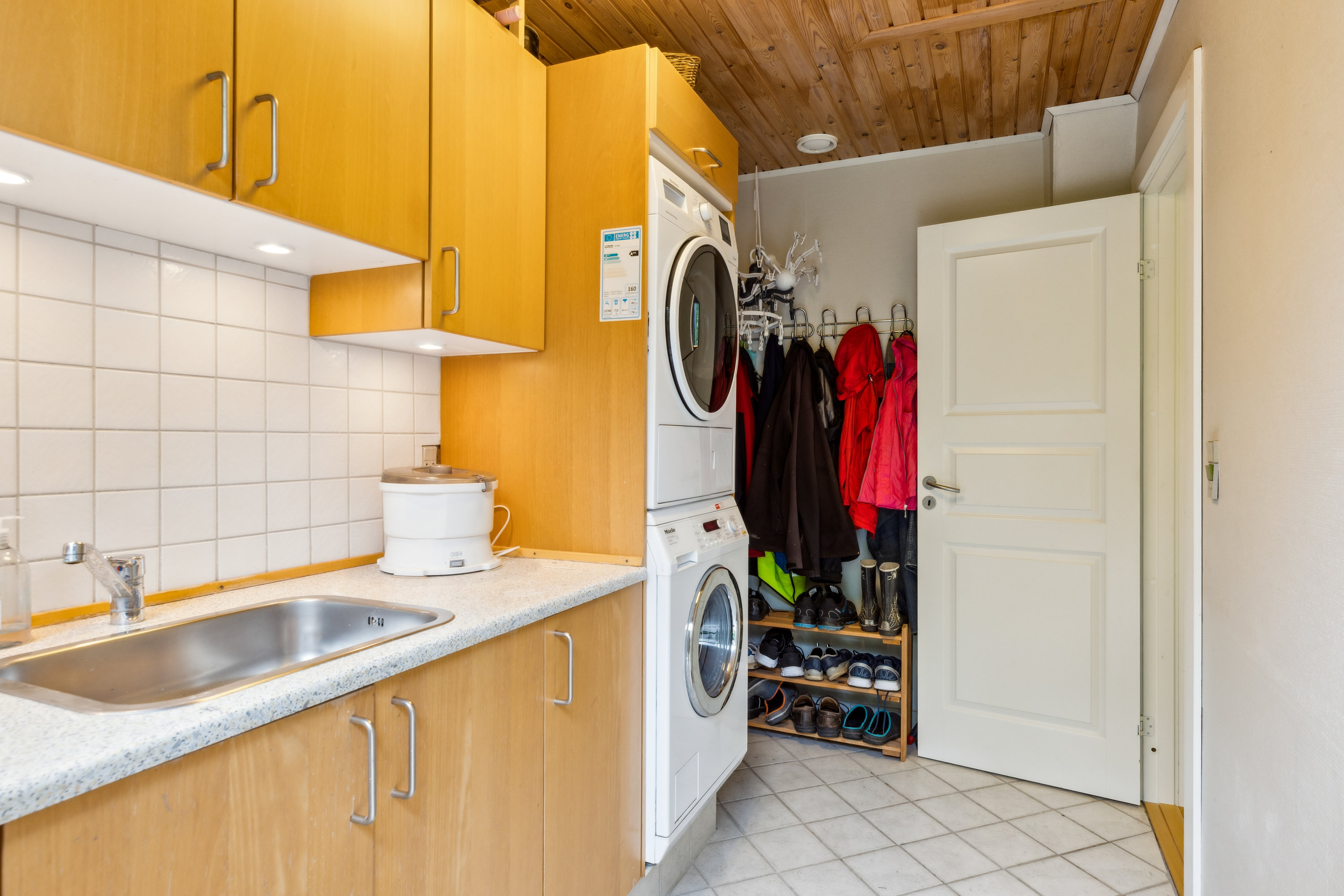 Fremhævet badeværelse billede i fuldskærmstilstand. Billede af Fjelby 12, Skovby, 6470 Sydals