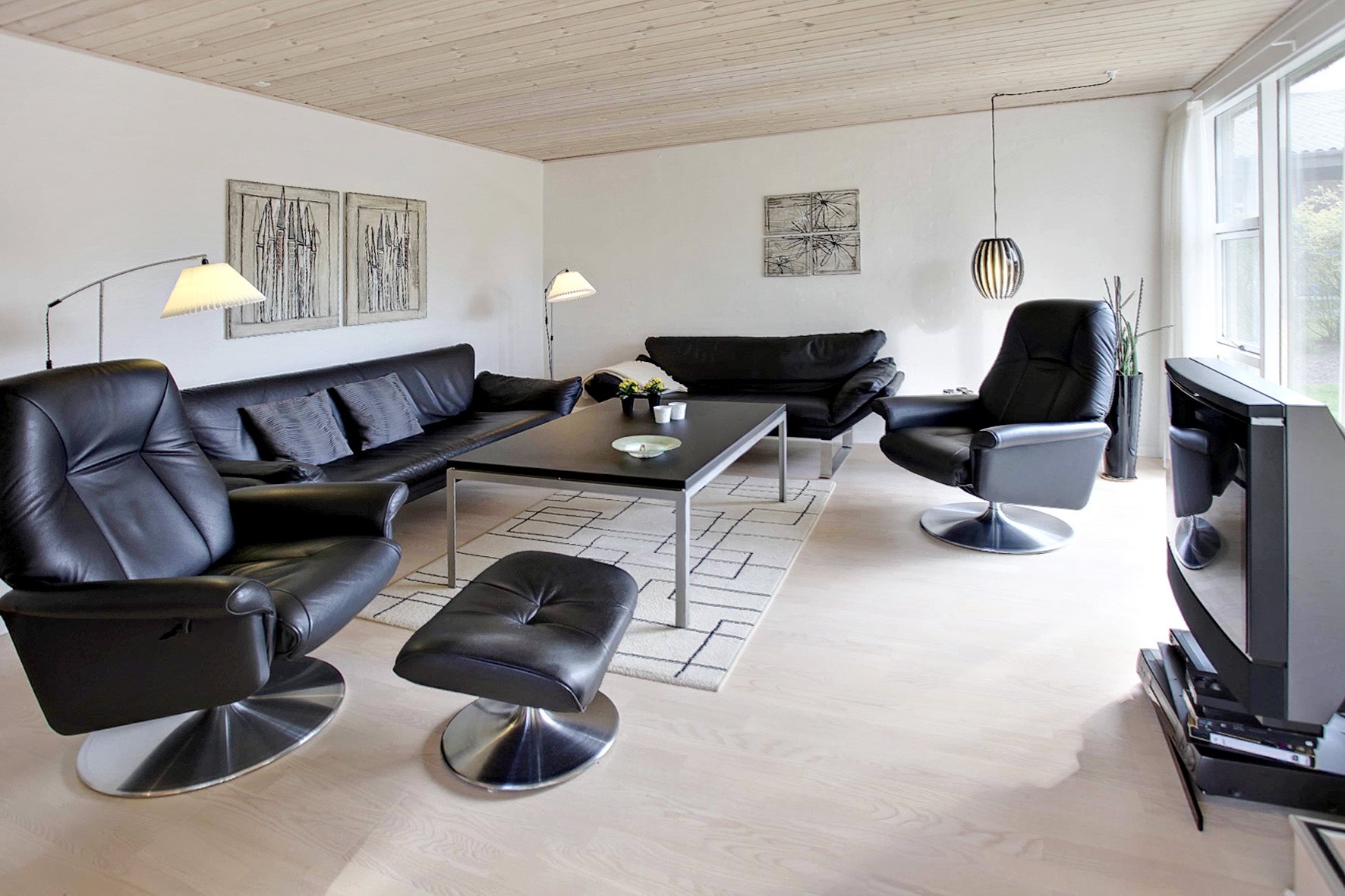 Fremhævet stue billede i fuldskærmstilstand. Billede af Falkevej 18, Heldum, 7620 Lemvig