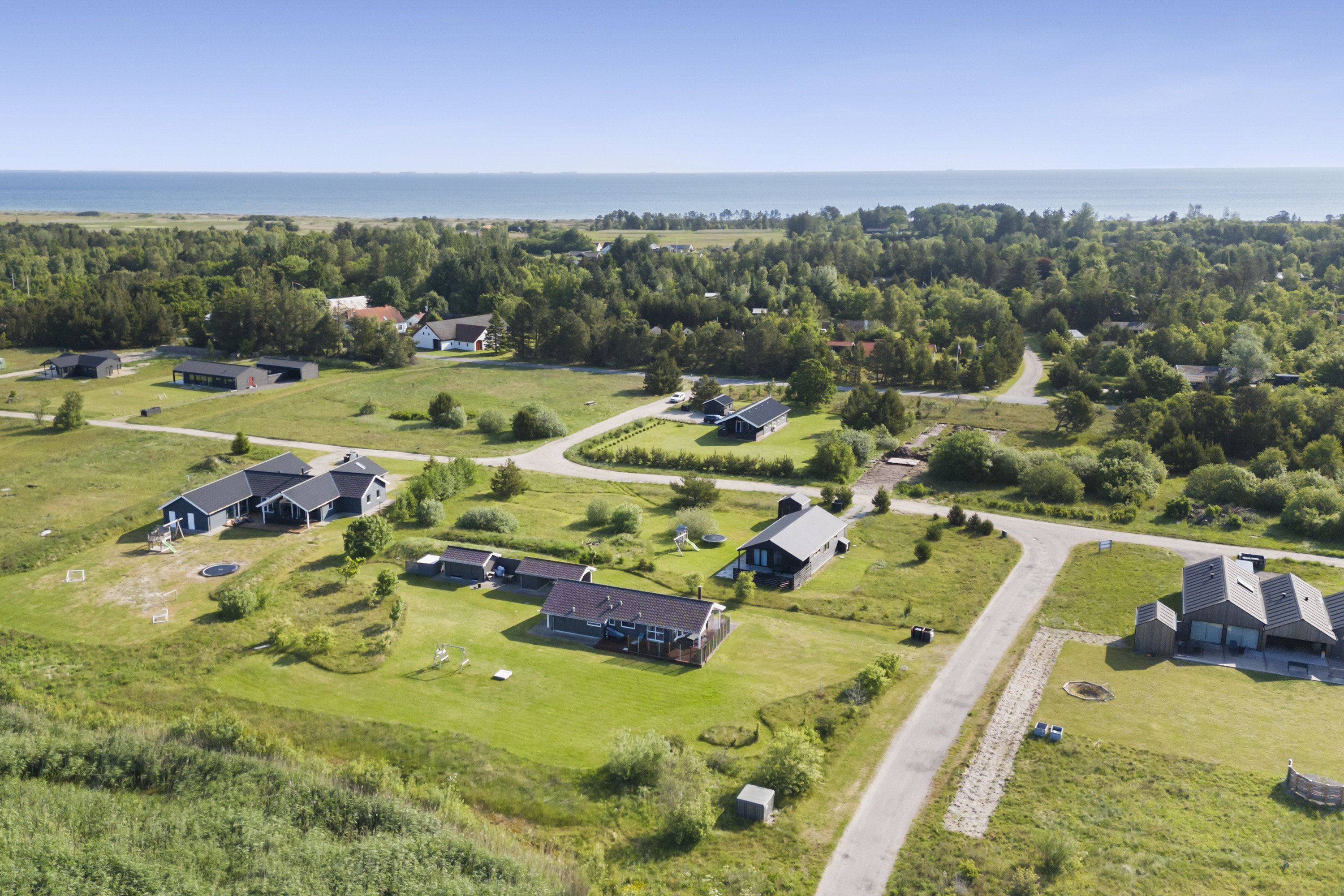 Fremhævet luftfoto billede i fuldskærmstilstand. Billede af Aaensvej 37, Bratten, 9981 Jerup