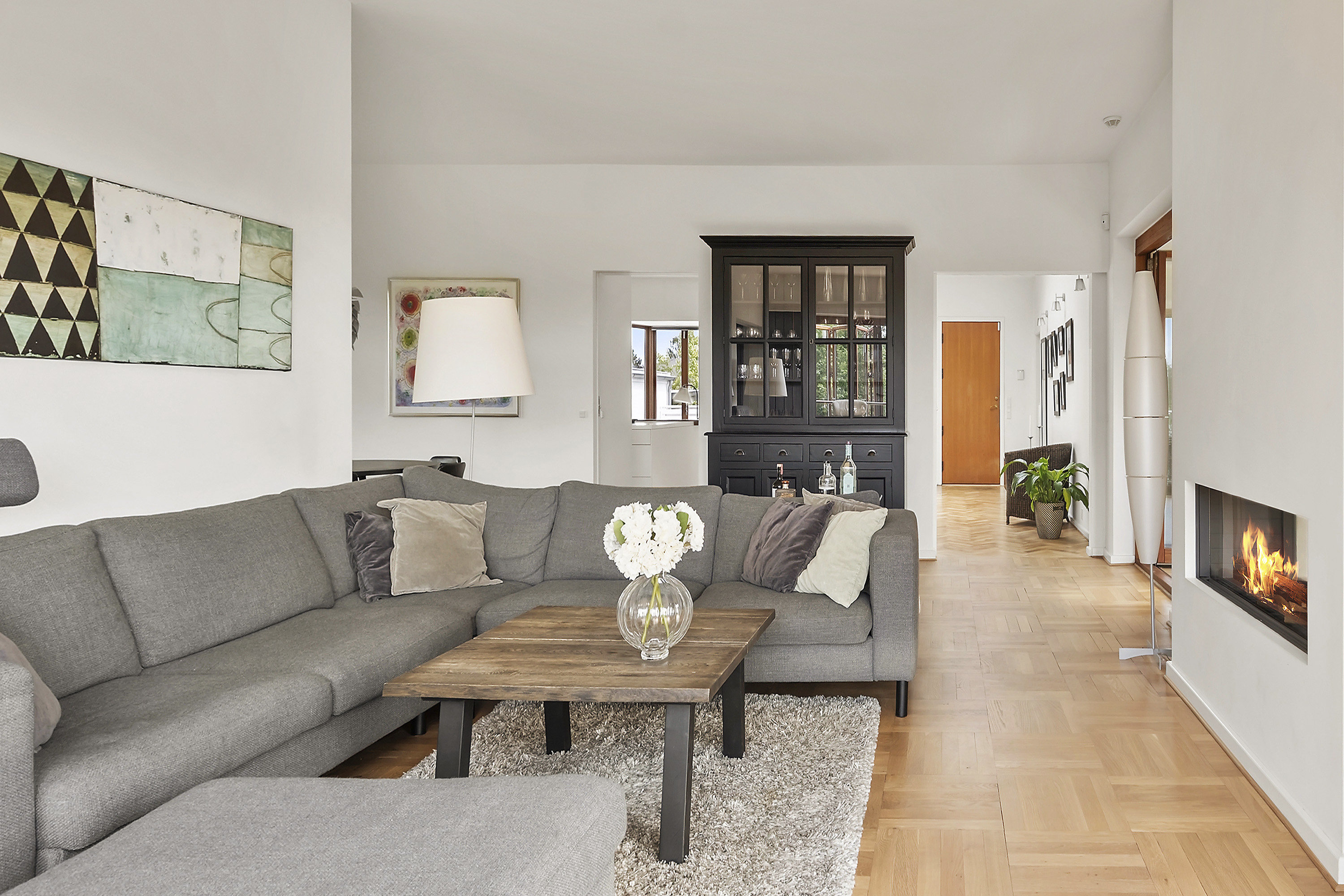 Fremhævet stue billede i fuldskærmstilstand. Billede af Skovvej 61, 2820 Gentofte