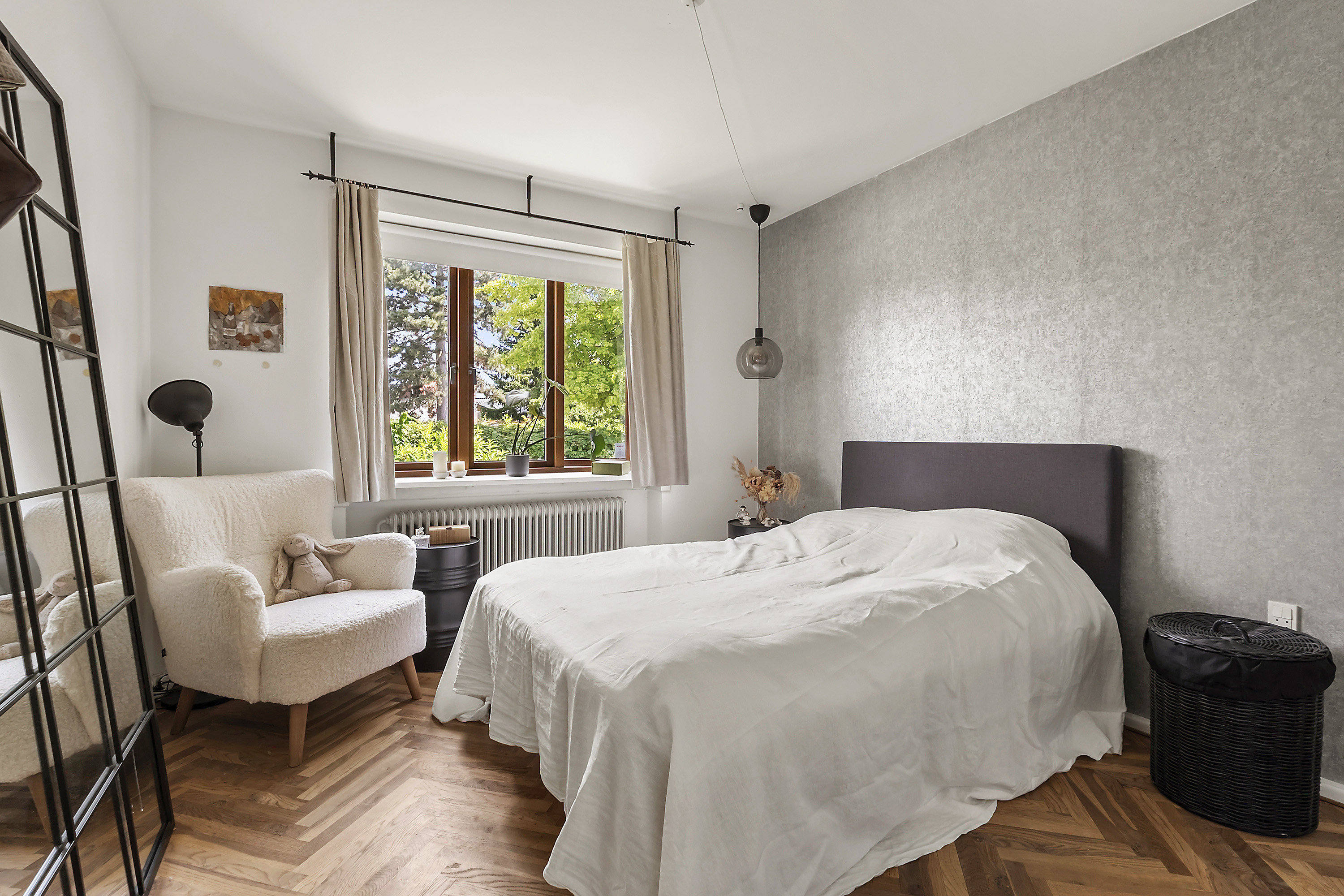 Fremhævet soveværelse billede i fuldskærmstilstand. Billede af Skovvej 61, 2820 Gentofte