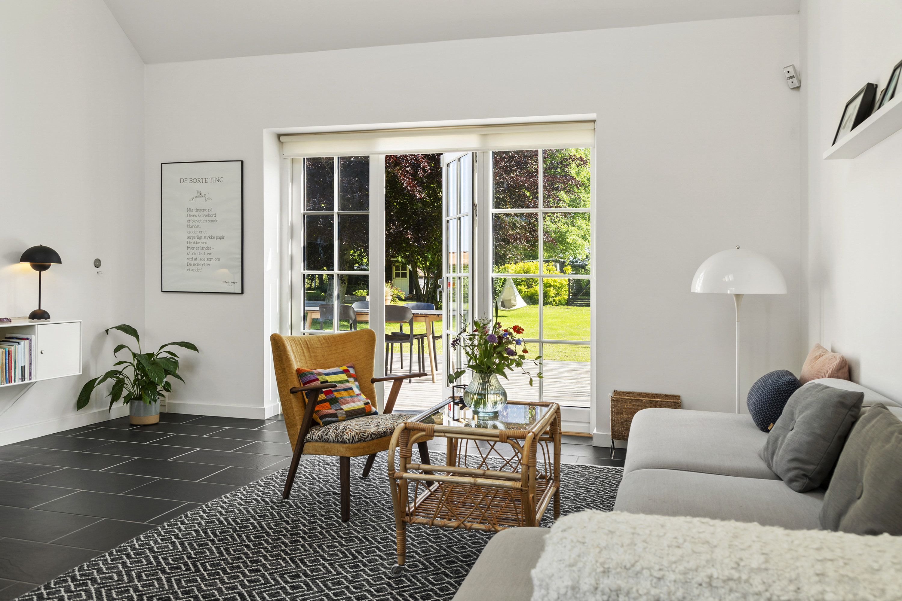 Fremhævet stue billede i fuldskærmstilstand. Billede af Lille Thirupvej 1, 9800 Hjørring