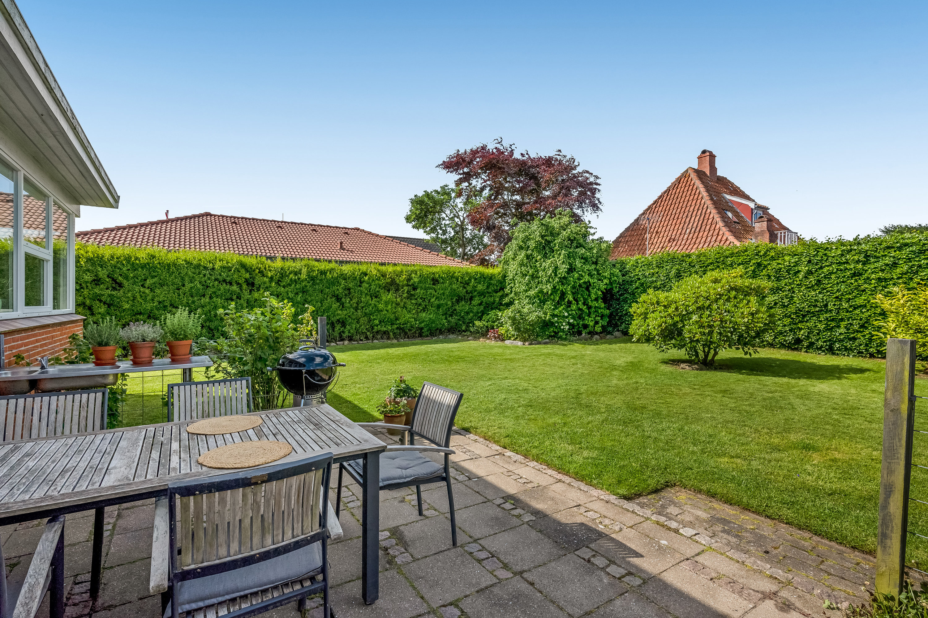 Fremhævet terrasse billede i fuldskærmstilstand. Billede af Skovbrynet 3, 7620 Lemvig