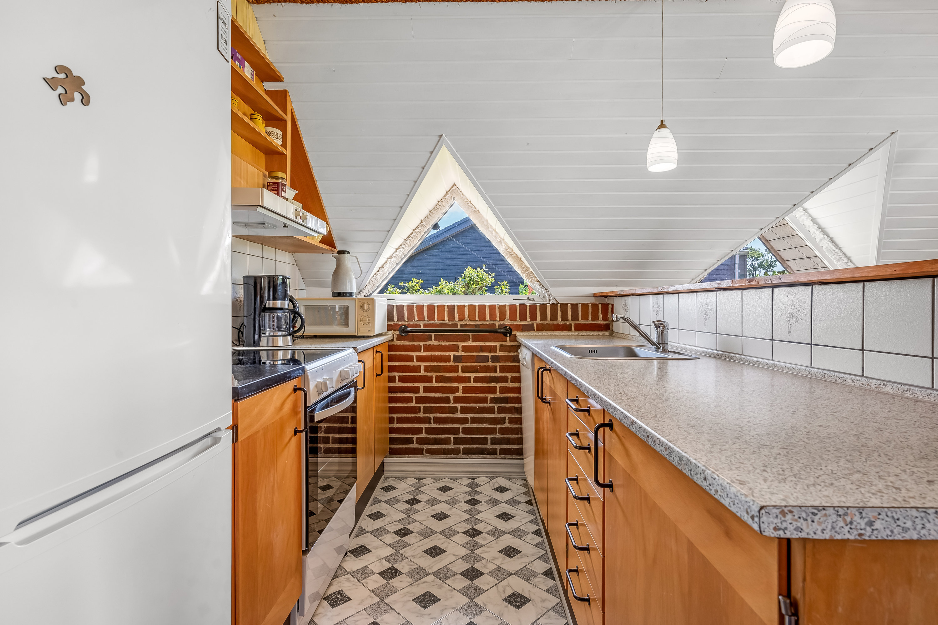 Fremhævet køkken billede i fuldskærmstilstand. Billede af Klintevej 8, Tørring, 7620 Lemvig