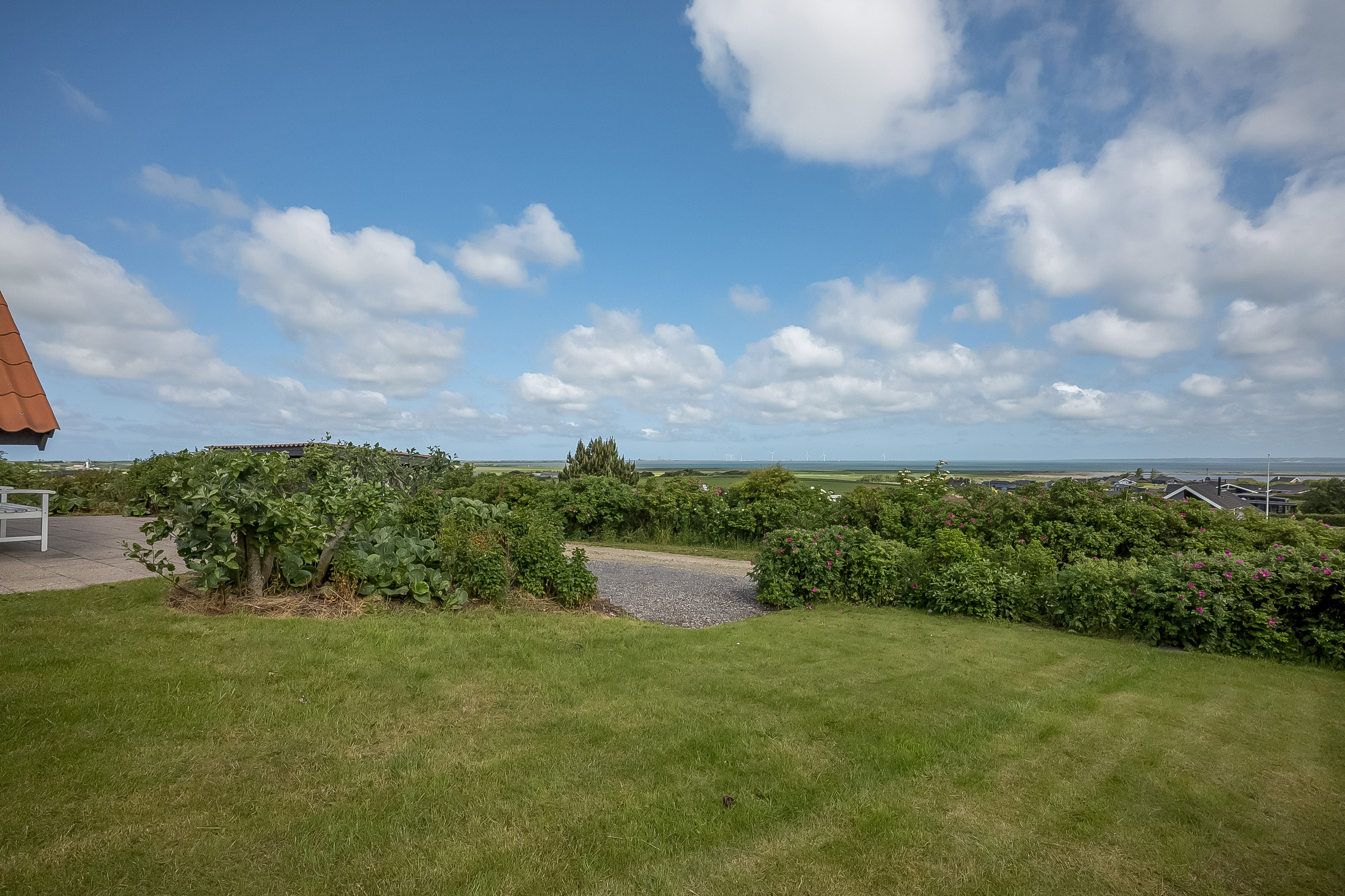 Fremhævet have billede i fuldskærmstilstand. Billede af Klintevej 8, Tørring, 7620 Lemvig