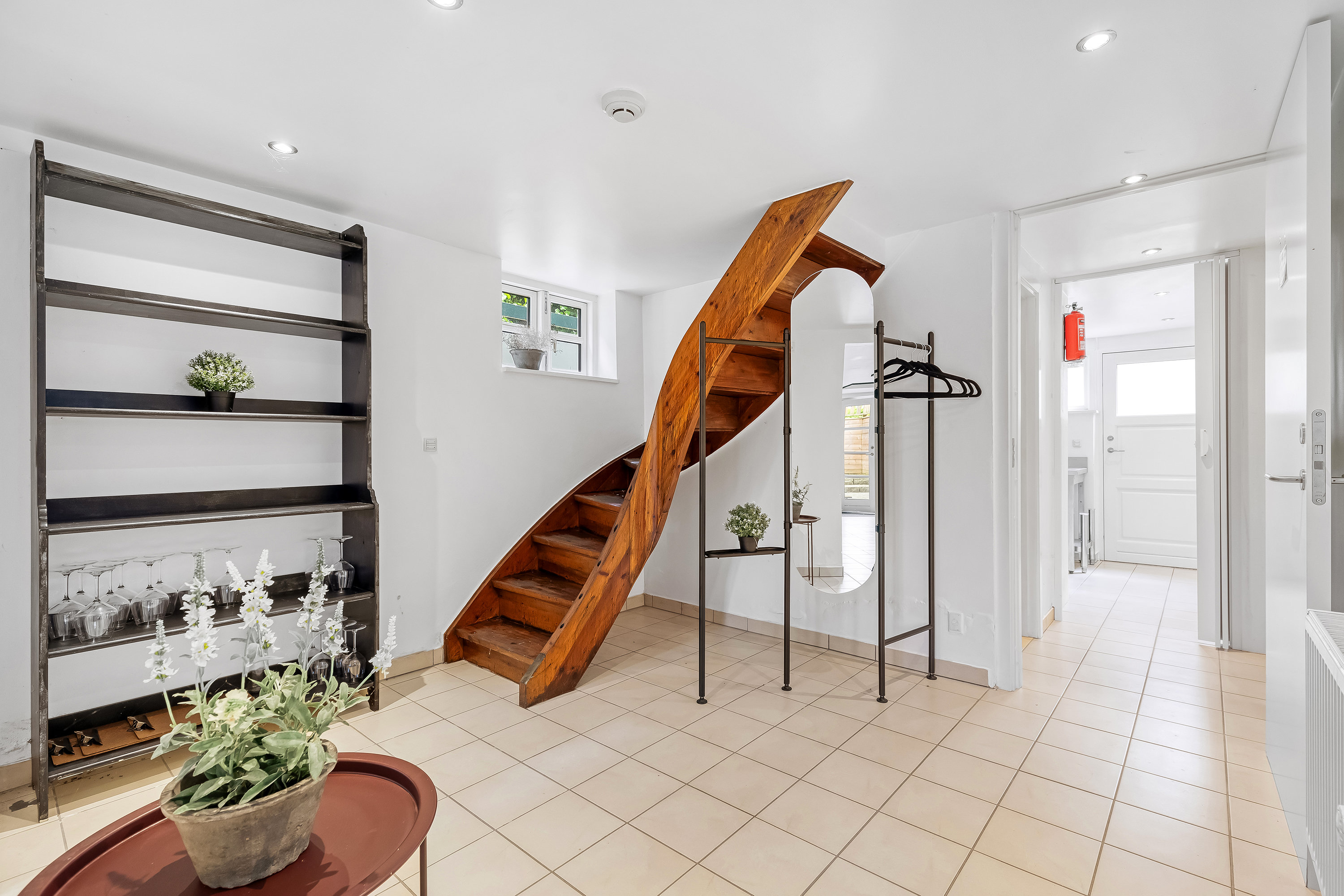 Fremhævet gang billede i fuldskærmstilstand. Billede af Banevej 2, 3220 Tisvildeleje