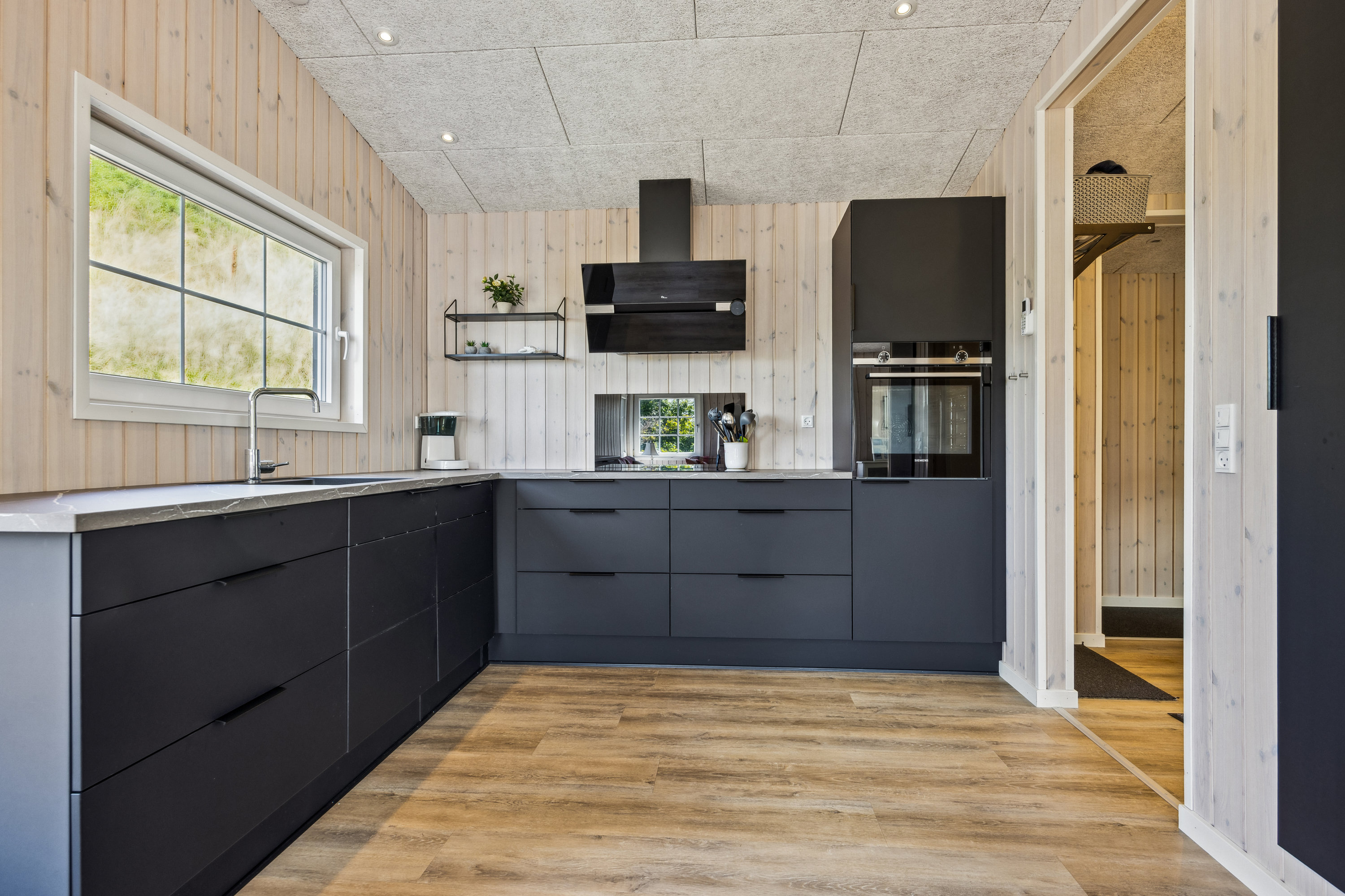 Miniaturebillede 2: køkken. Billede af Ingersvej 10, 9492 Blokhus