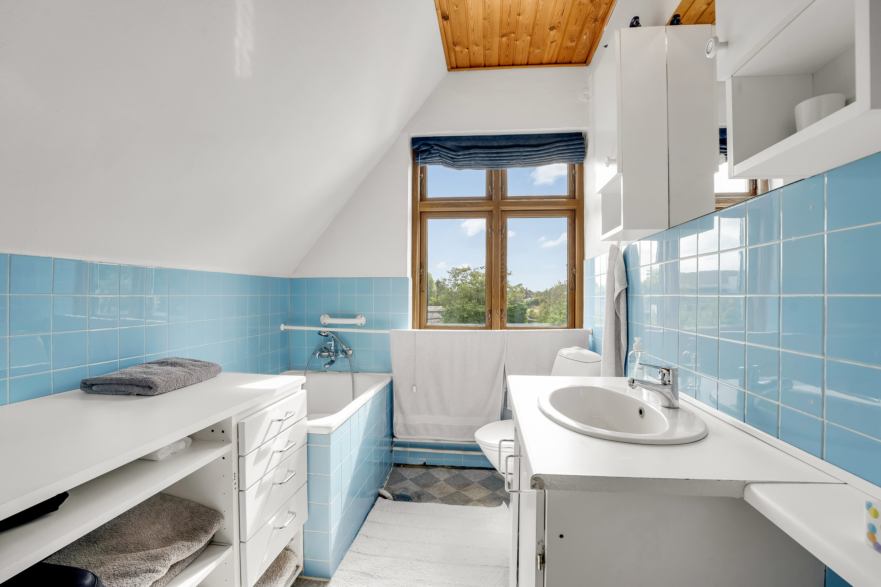 Fremhævet badeværelse billede i fuldskærmstilstand. Billede af Leonora Christinas Vej 15, 4930 Maribo