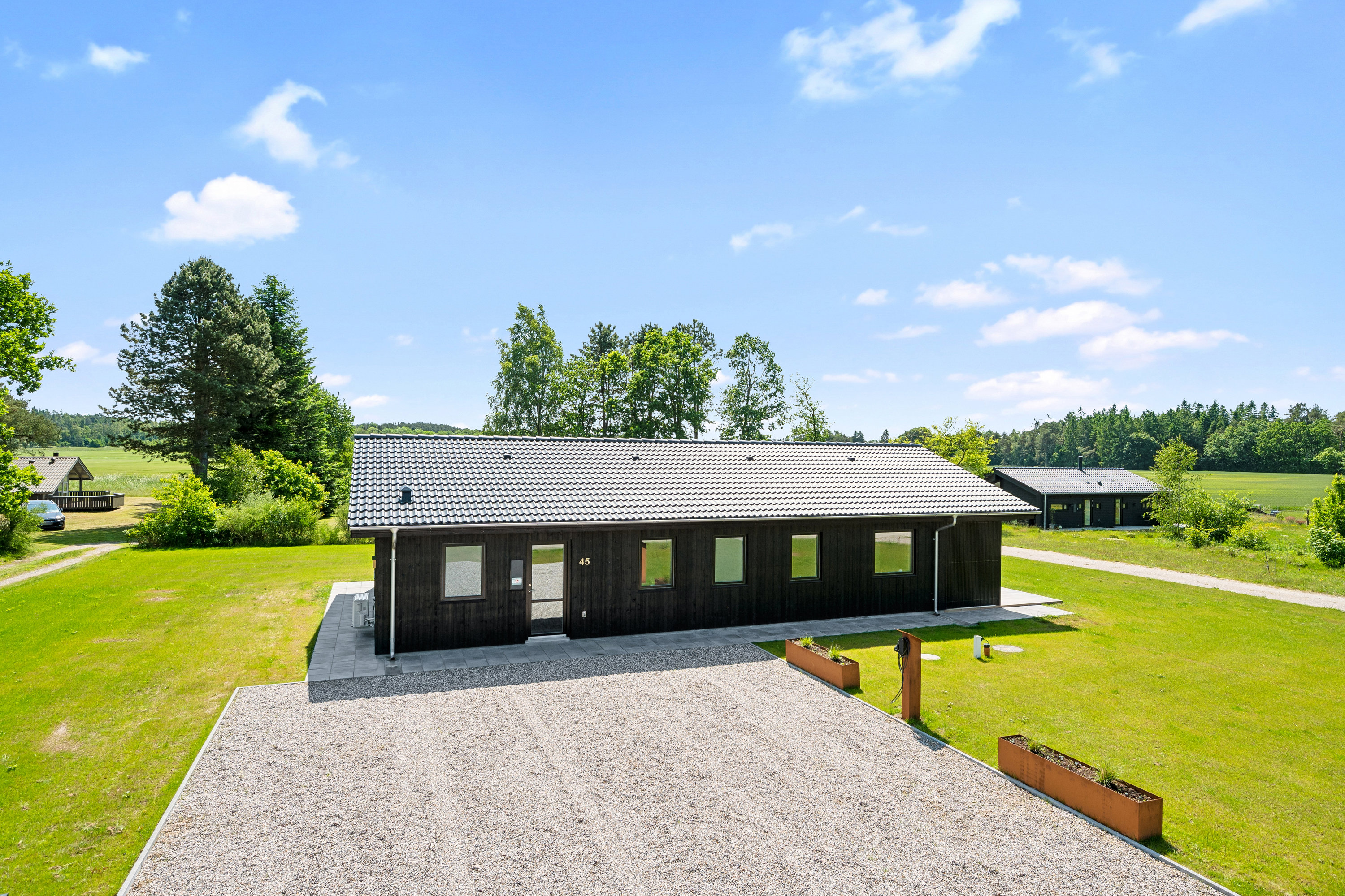 Miniaturebillede 1: ejendom 1. Billede af Østre Skovvej 45, Fuglslev, 8400 Ebeltoft