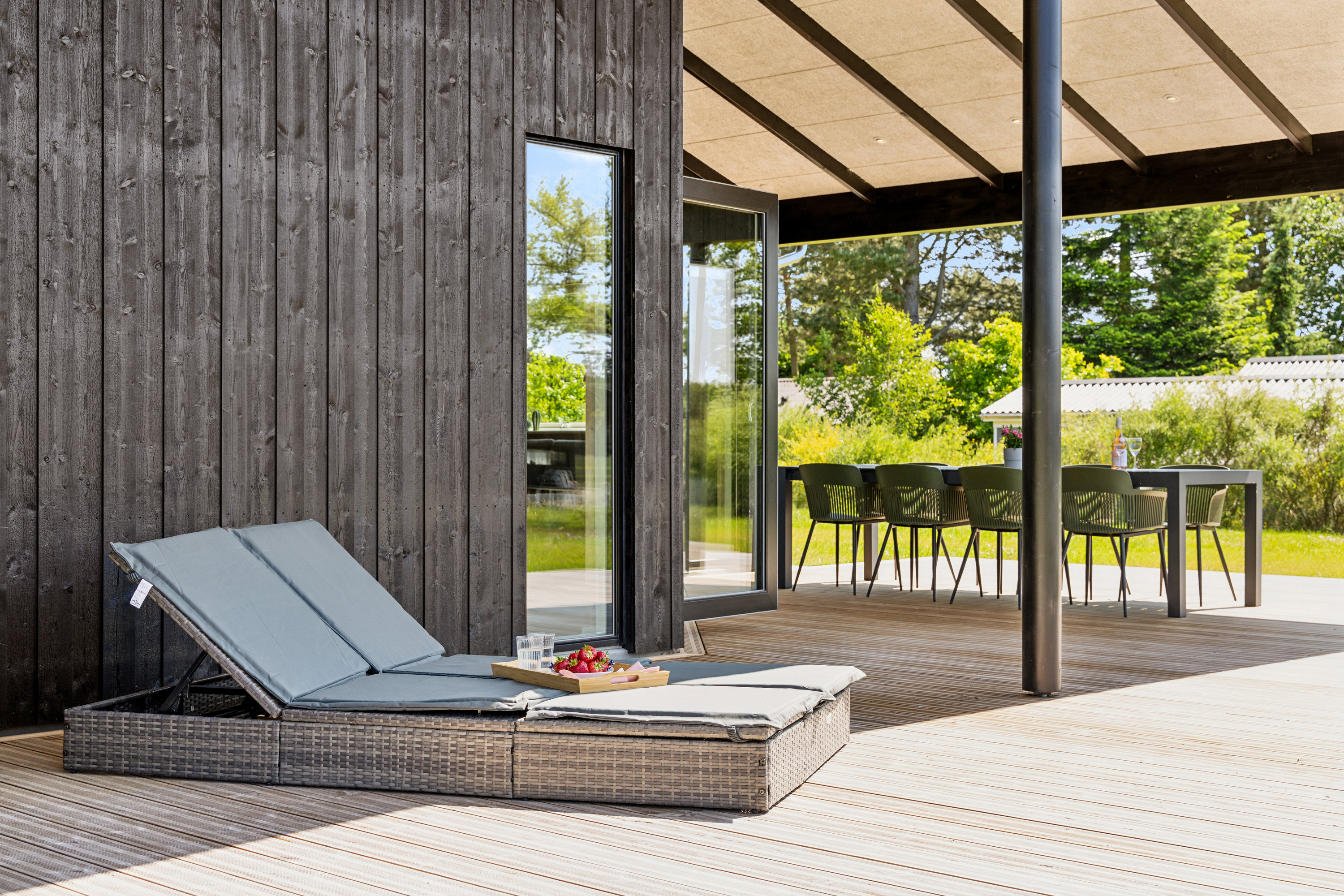 Fremhævet terrasse billede i fuldskærmstilstand. Billede af Østre Skovvej 45, Fuglslev, 8400 Ebeltoft