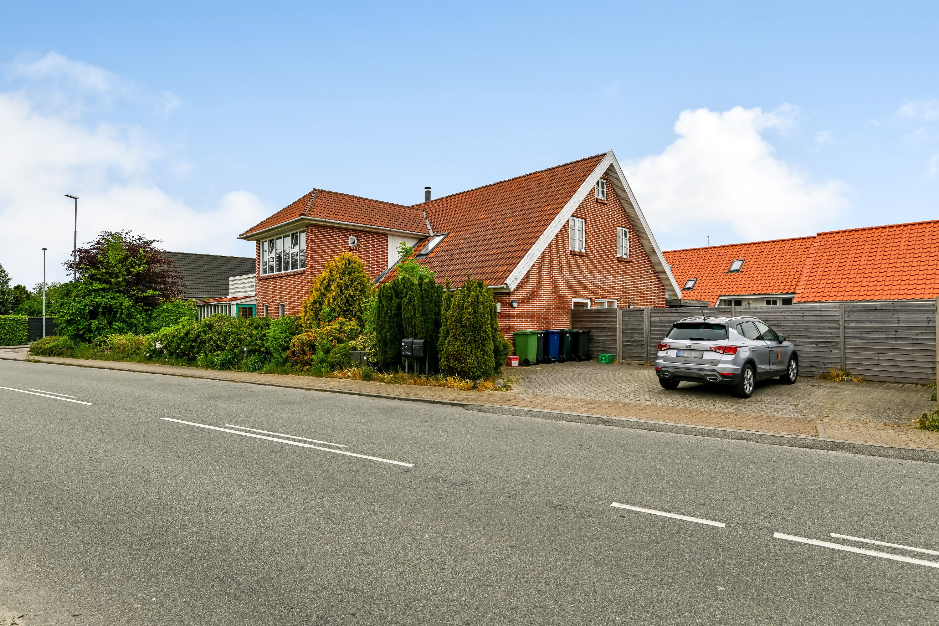 Fremhævet ejendommen billede i fuldskærmstilstand. Billede af Niels Lønnes Vej 15A, st.., 6715 Esbjerg N