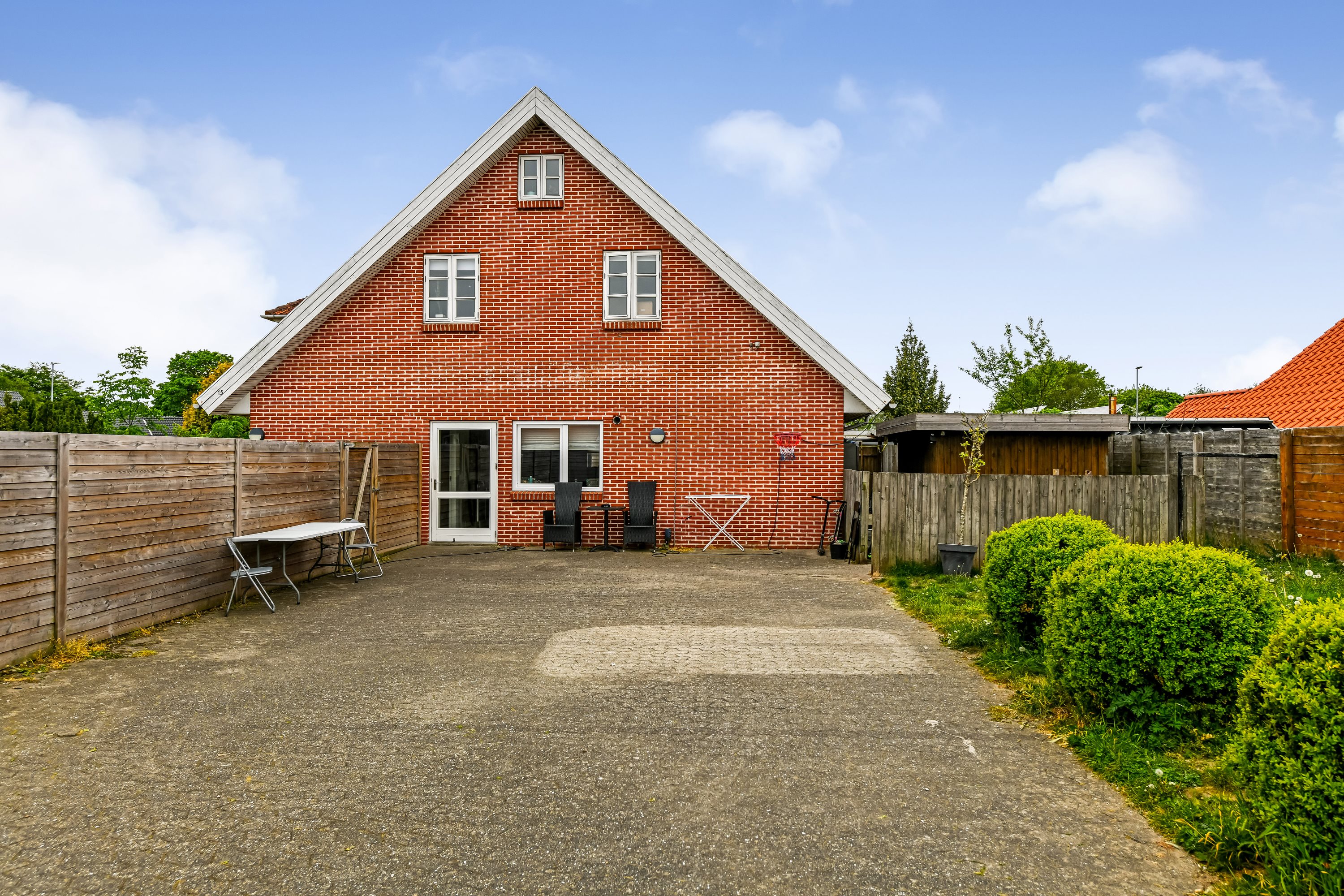 Fremhævet ejendommen billede i fuldskærmstilstand. Billede af Niels Lønnes Vej 15A, st.., 6715 Esbjerg N