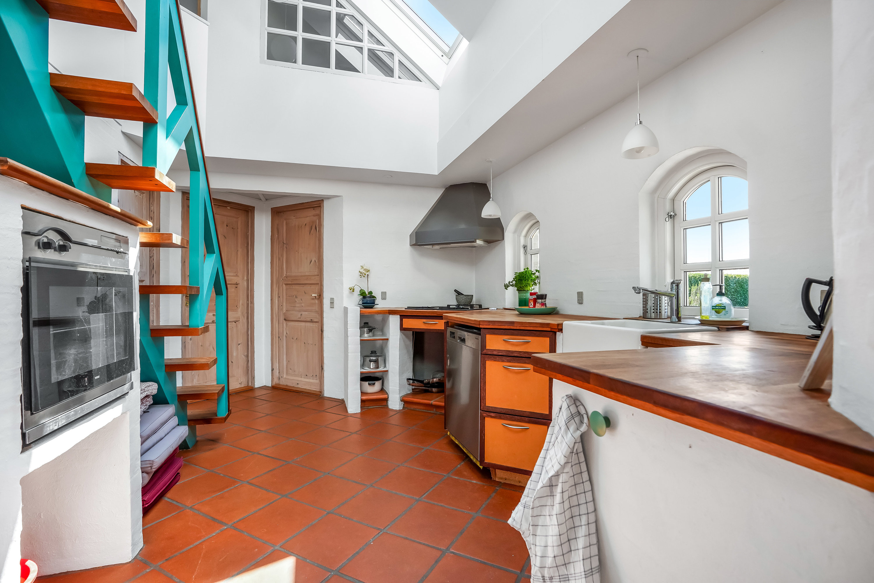 Miniaturebillede 1: køkken. Billede af Henningsensvej 15, Hasmark Strand, 5450 Otterup