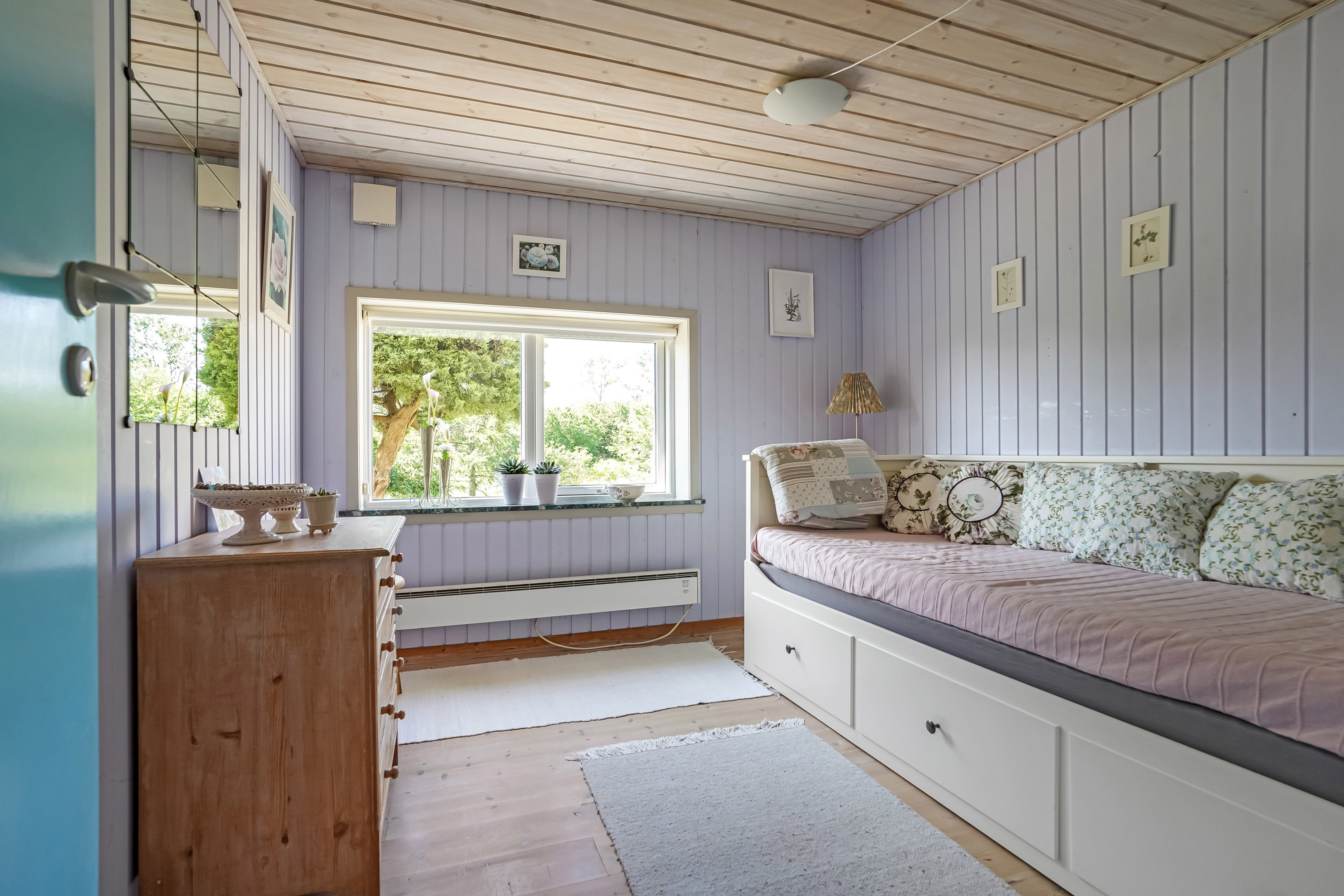 Fremhævet stue billede i fuldskærmstilstand. Billede af Bakkevej 12, Varbjerg, 5464 Brenderup Fyn