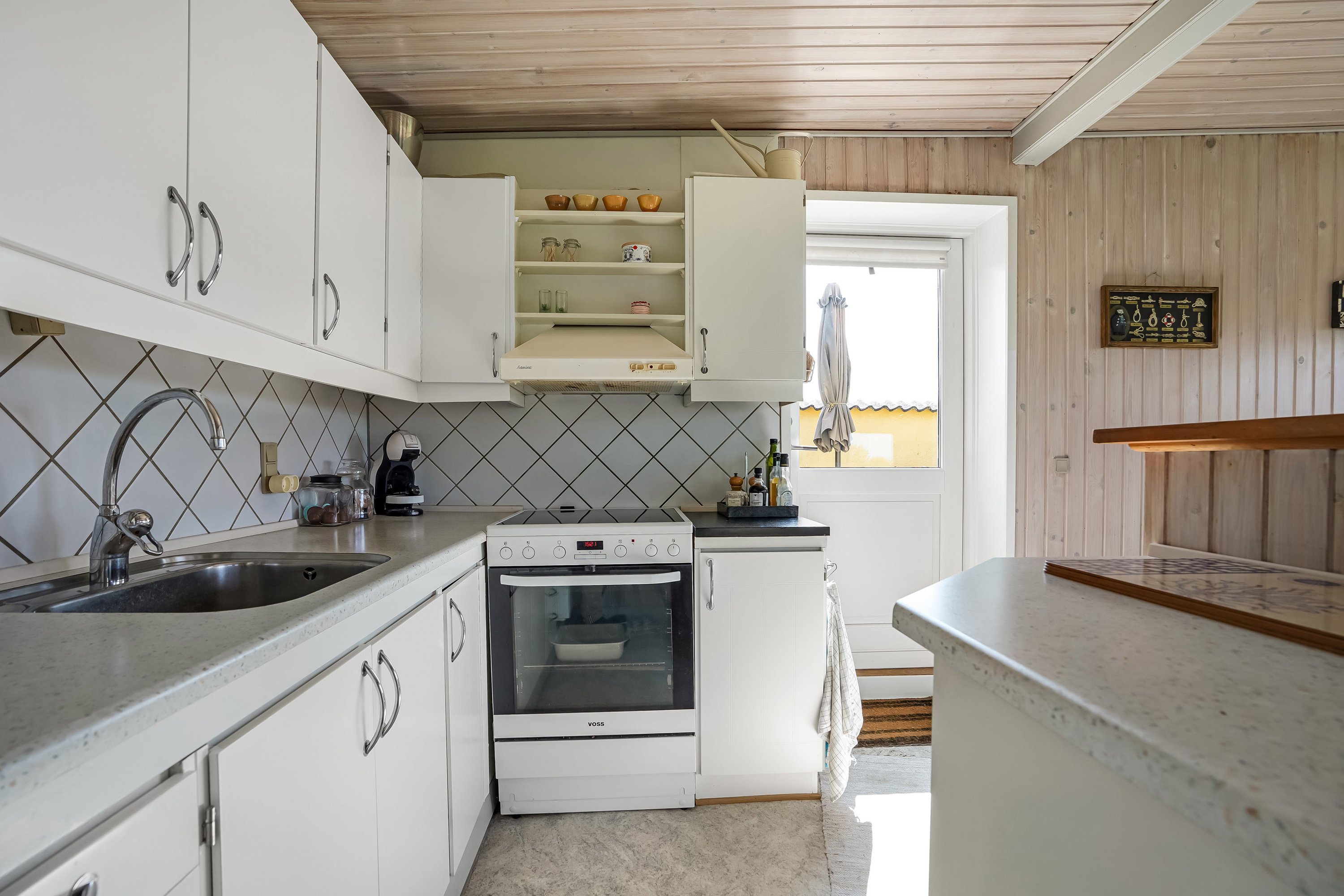 Fremhævet køkken billede i fuldskærmstilstand. Billede af Bakkevej 12, Varbjerg, 5464 Brenderup Fyn