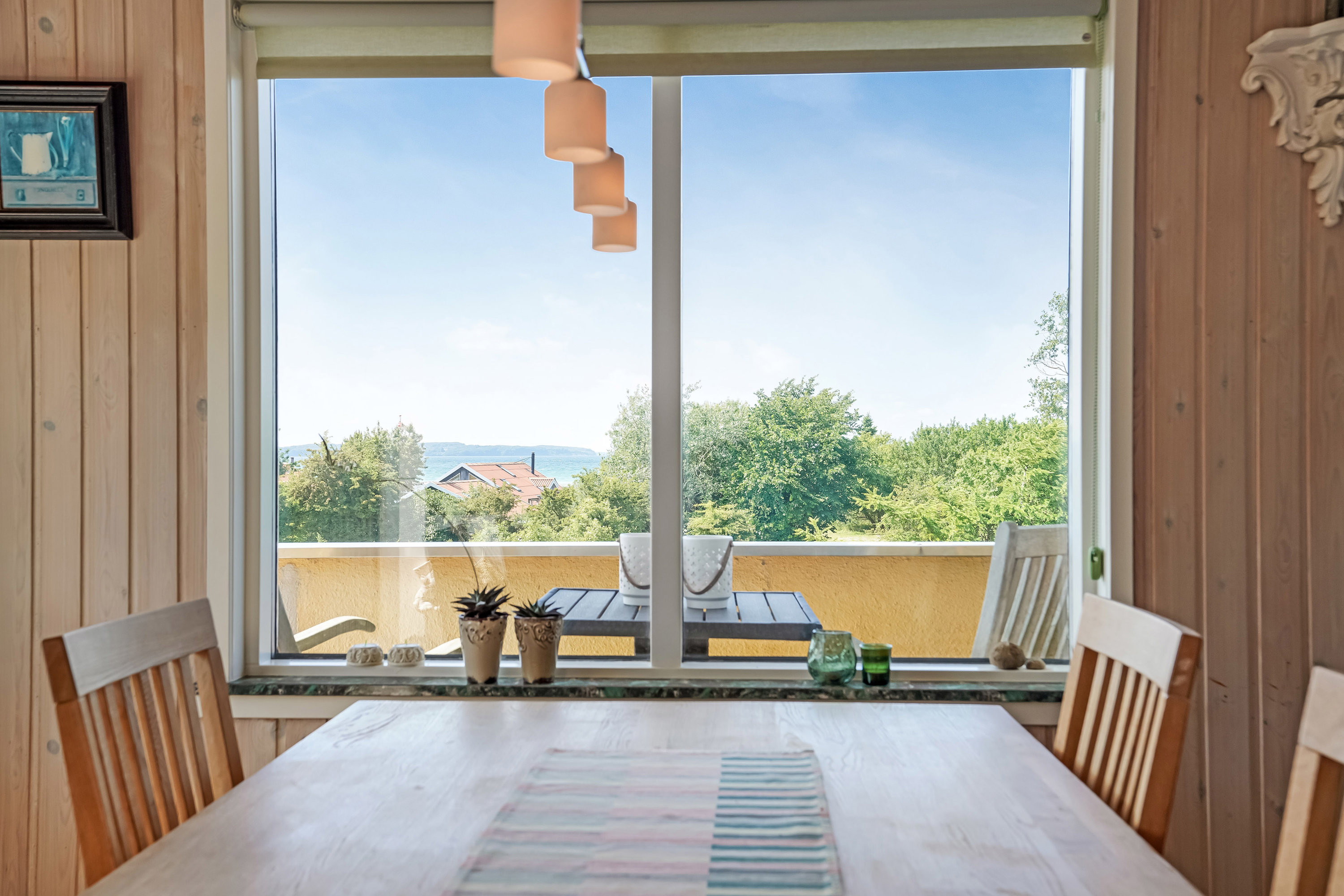 Fremhævet stue billede i fuldskærmstilstand. Billede af Bakkevej 12, Varbjerg, 5464 Brenderup Fyn