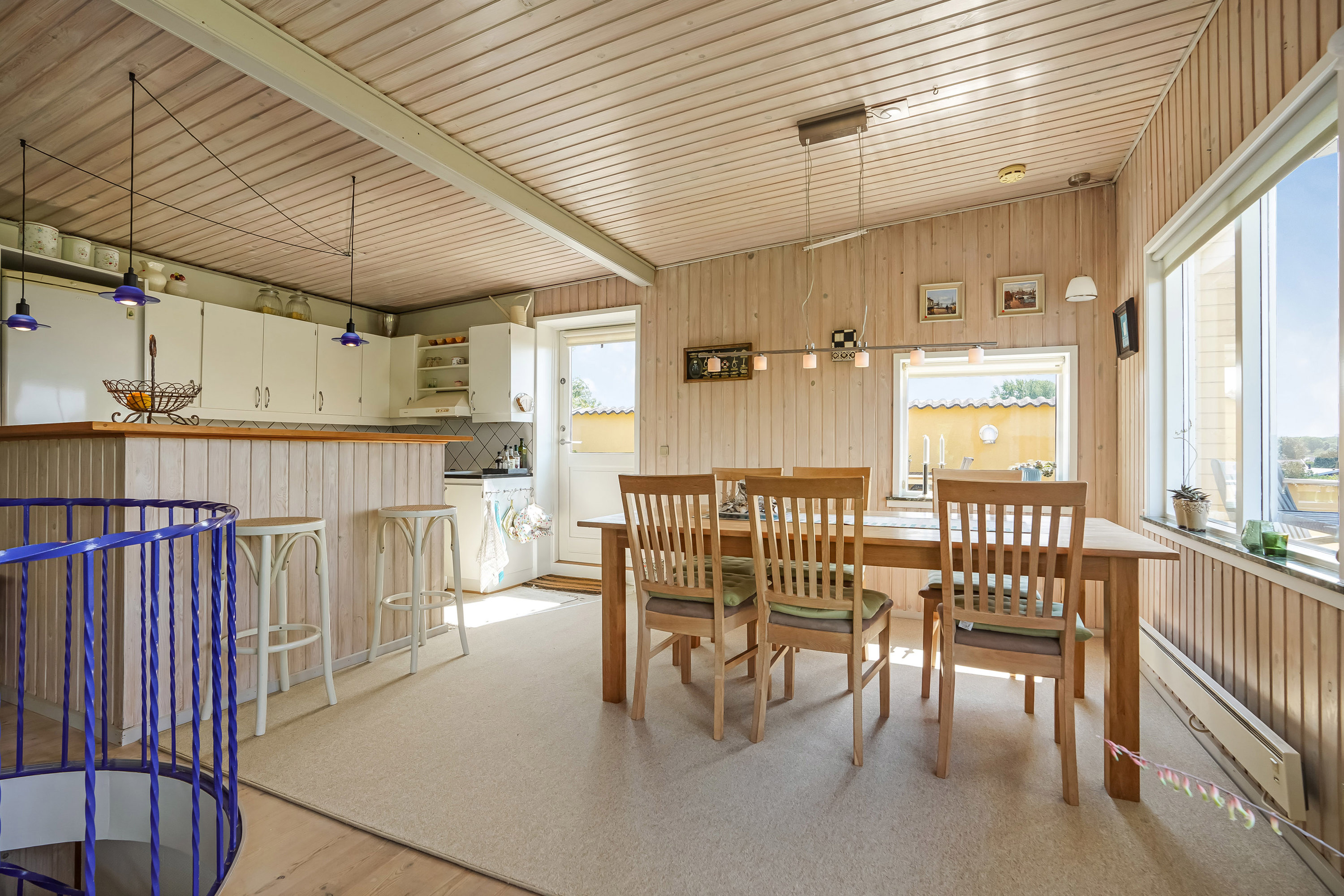 Fremhævet stue billede i fuldskærmstilstand. Billede af Bakkevej 12, Varbjerg, 5464 Brenderup Fyn