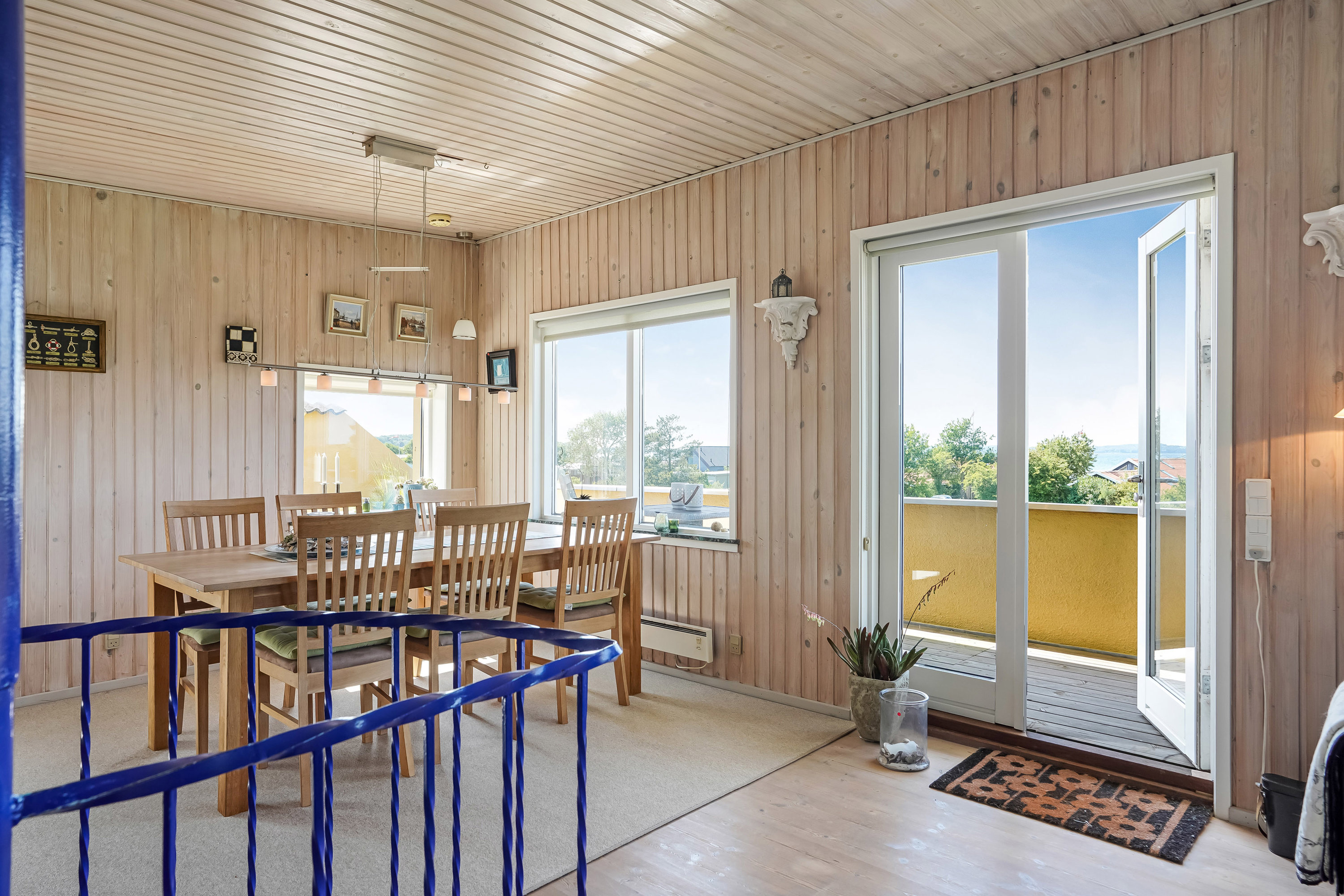 Fremhævet stue billede i fuldskærmstilstand. Billede af Bakkevej 12, Varbjerg, 5464 Brenderup Fyn