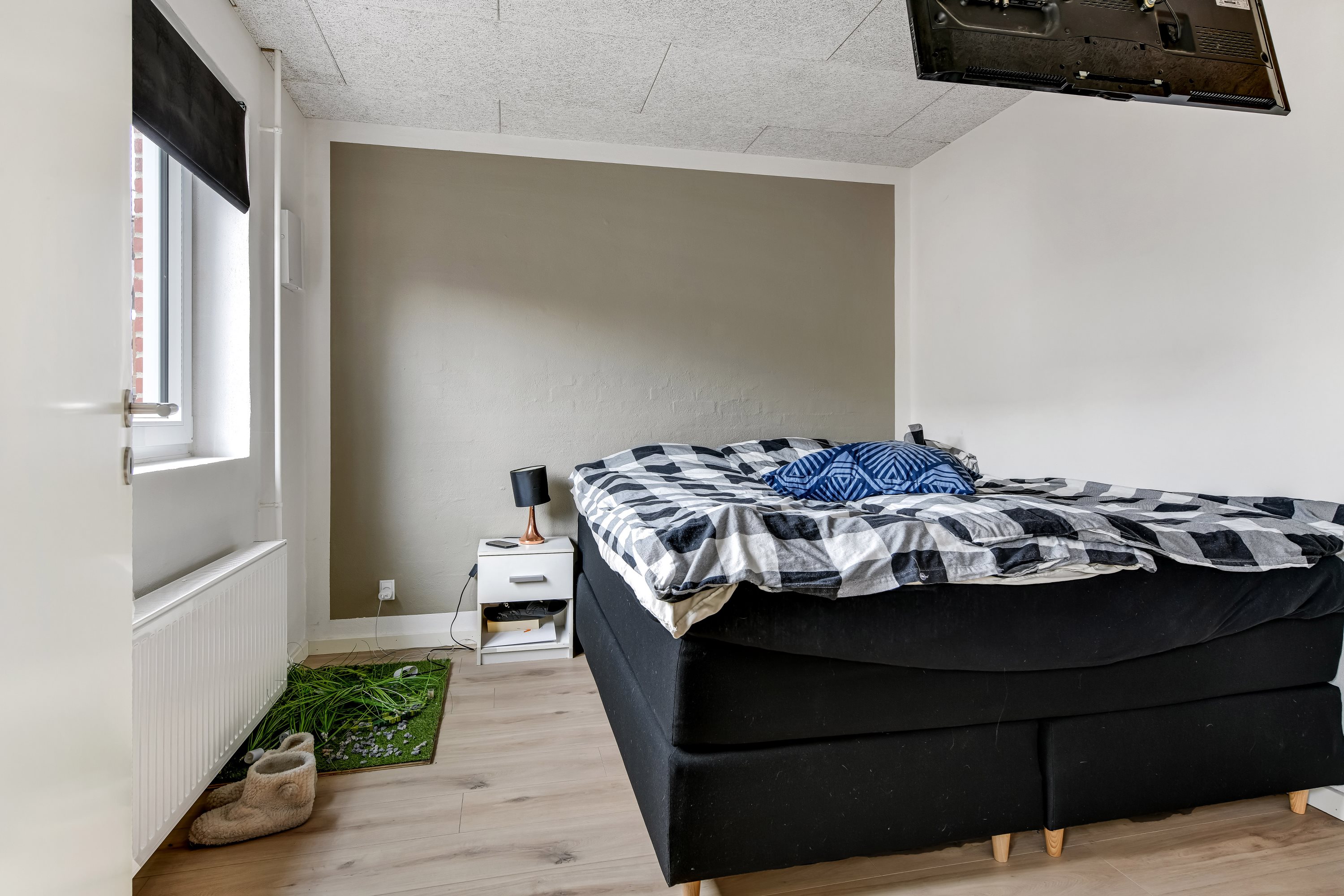 Fremhævet værelse billede i fuldskærmstilstand. Billede af Niels Lønnes Vej 15A, st.., 6715 Esbjerg N