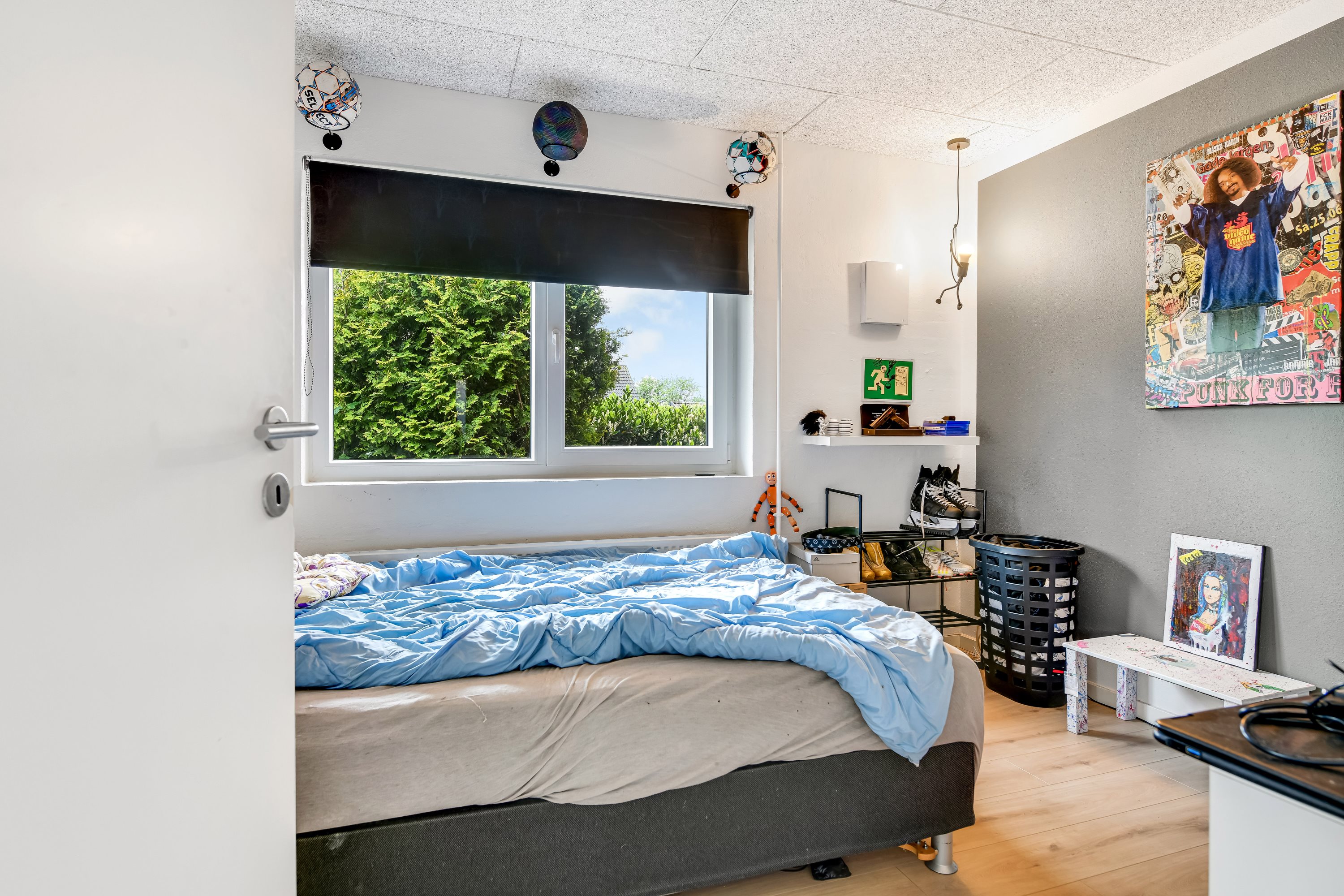 Fremhævet værelse billede i fuldskærmstilstand. Billede af Niels Lønnes Vej 15A, st.., 6715 Esbjerg N