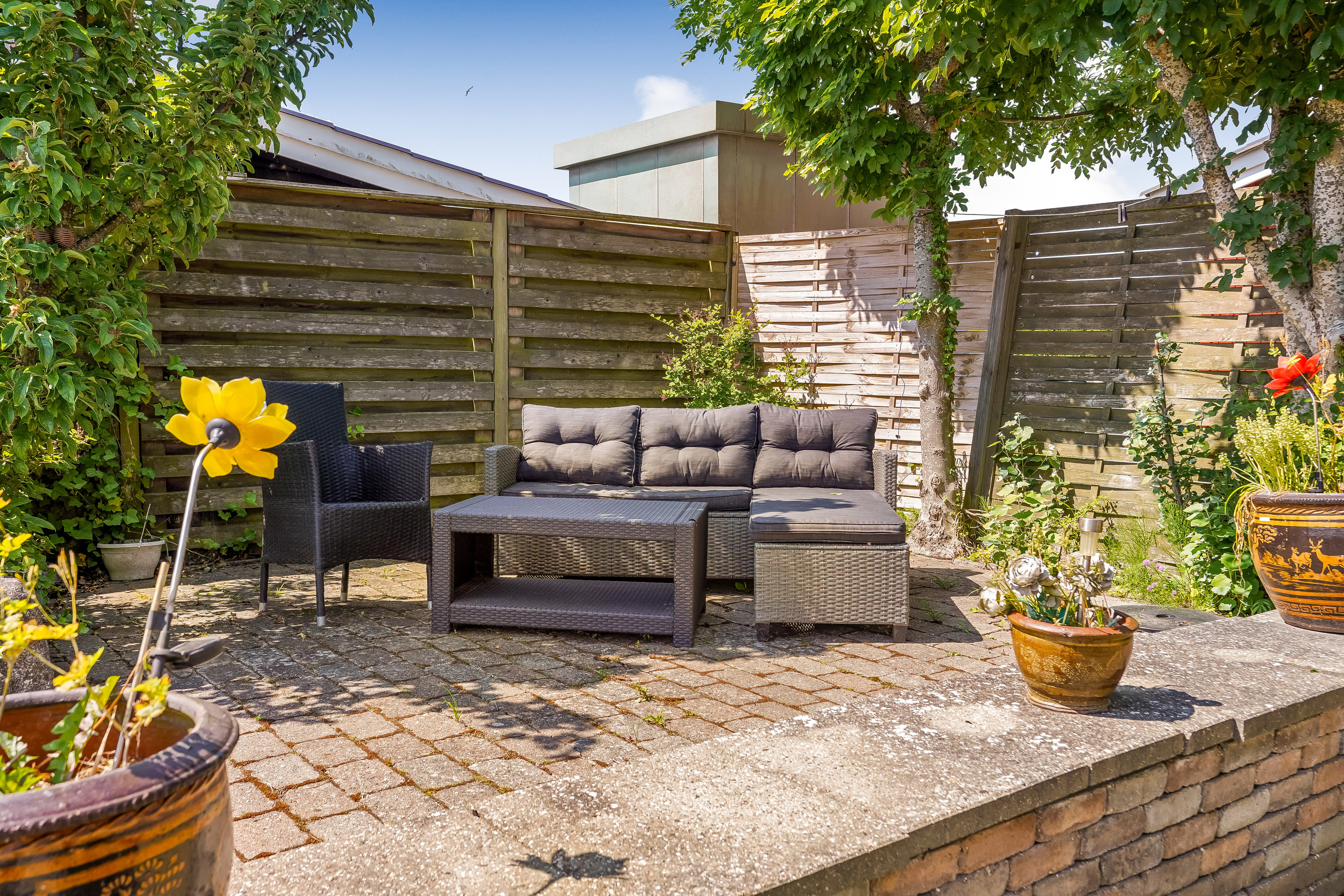 Fremhævet terrasse billede i fuldskærmstilstand. Billede af Henningsensvej 15, Hasmark Strand, 5450 Otterup