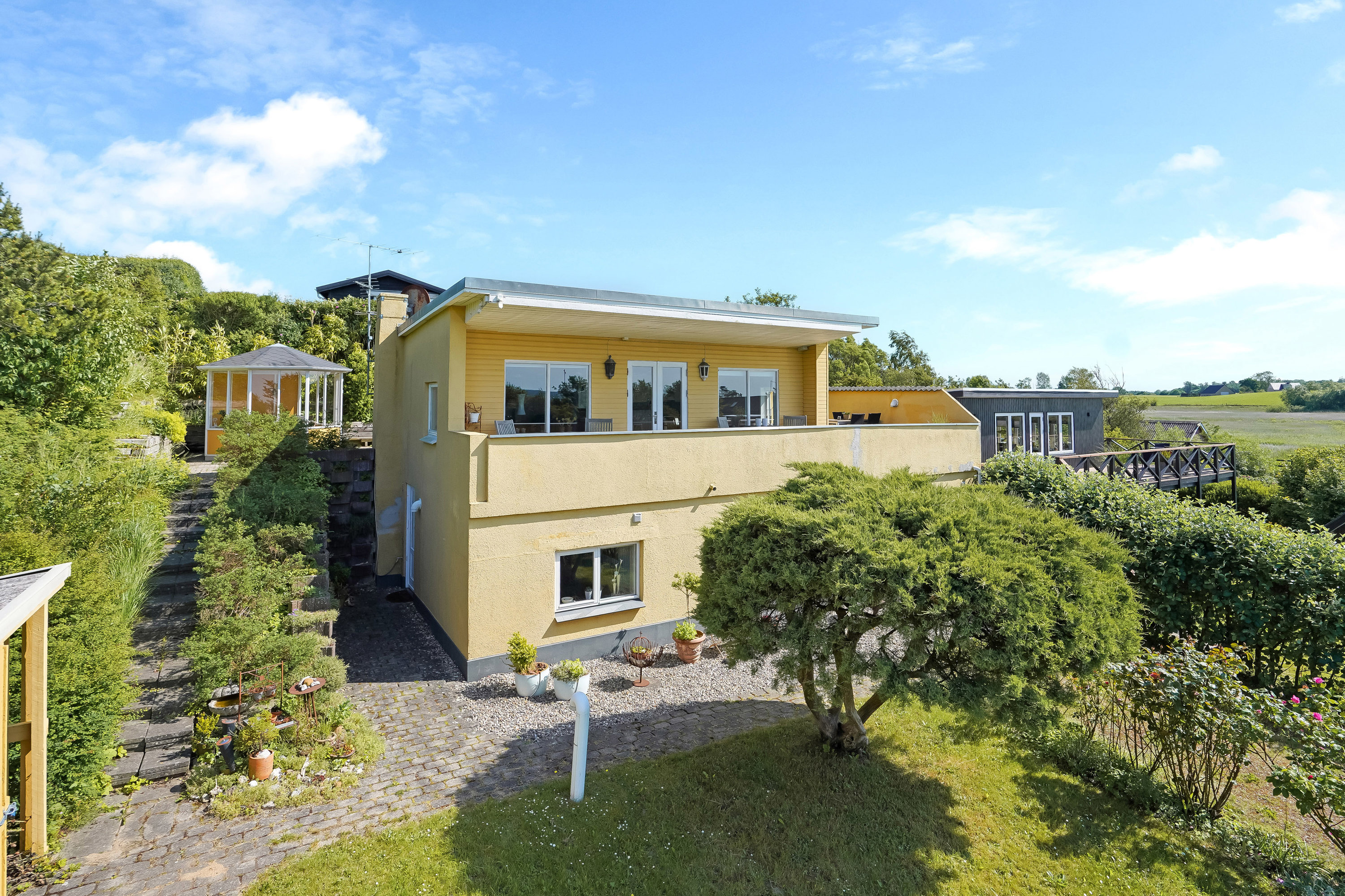 Fremhævet ejendommen billede i fuldskærmstilstand. Billede af Bakkevej 12, Varbjerg, 5464 Brenderup Fyn