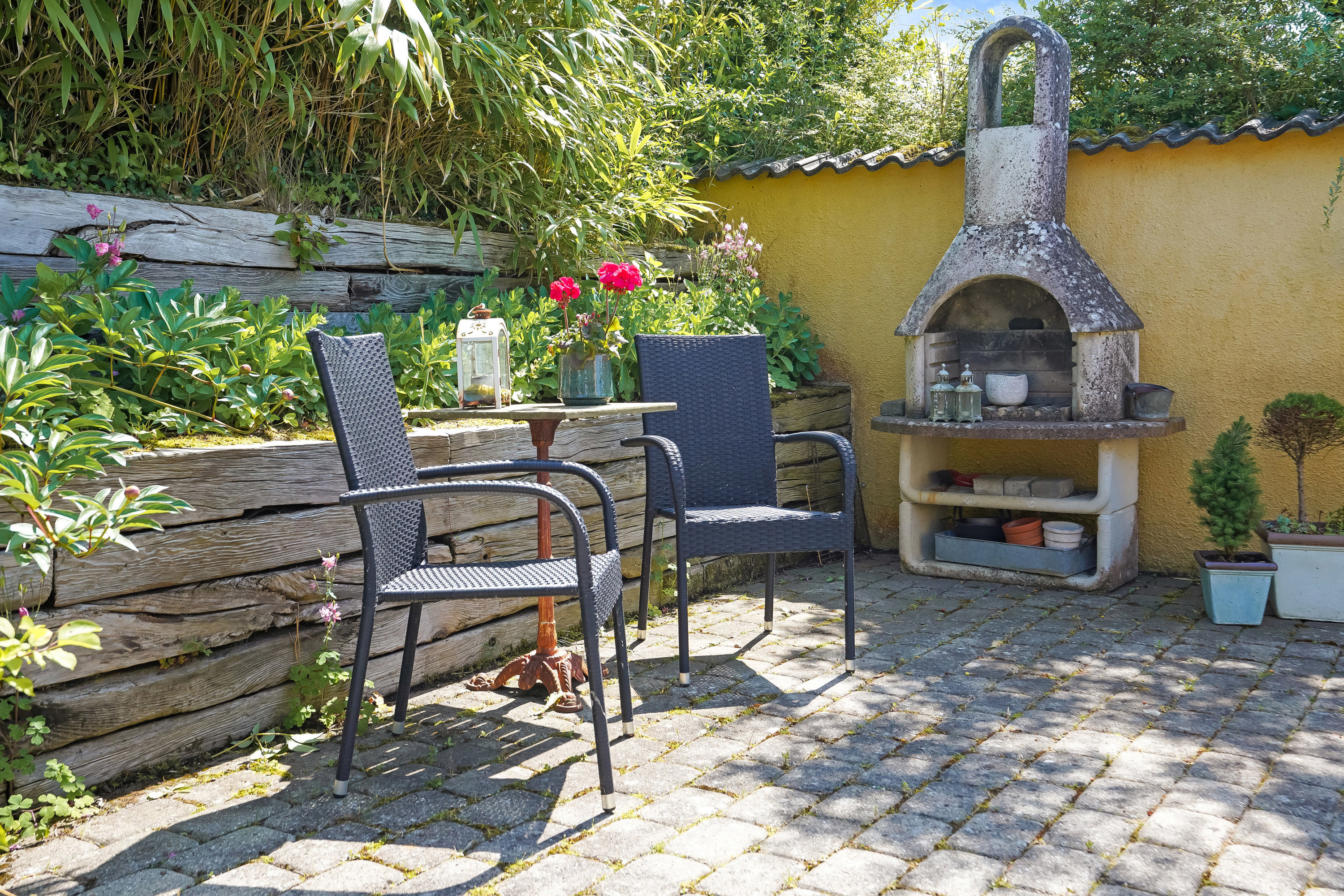 Fremhævet terrasse billede i fuldskærmstilstand. Billede af Bakkevej 12, Varbjerg, 5464 Brenderup Fyn