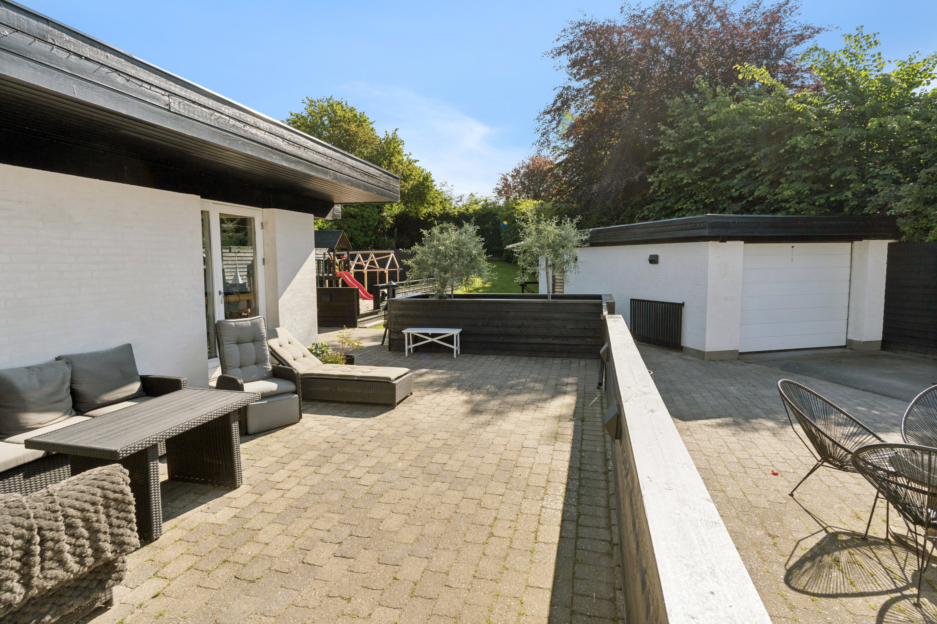 Fremhævet terrasse billede i fuldskærmstilstand. Billede af Slugten 14, 9800 Hjørring