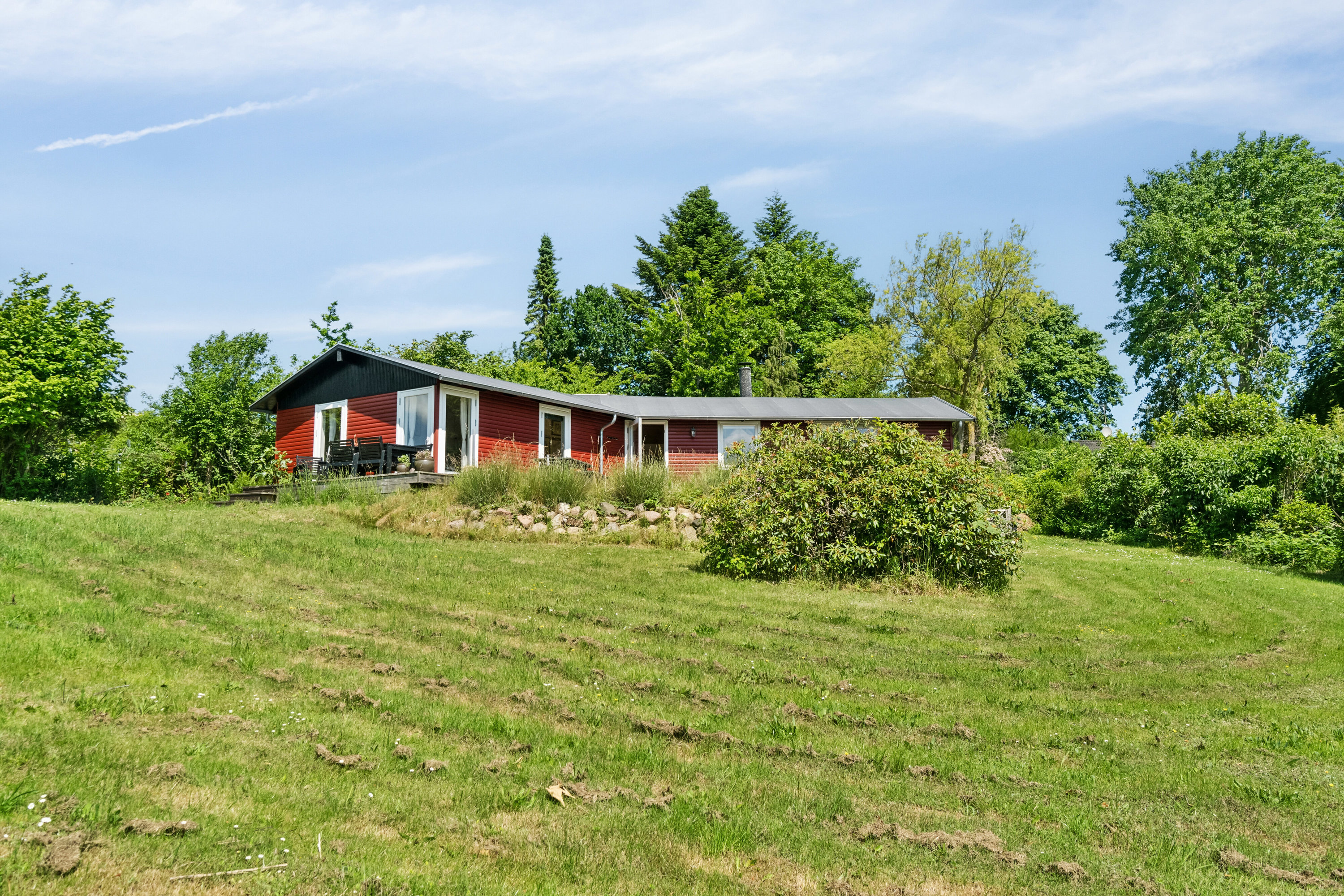 Miniaturebillede 1: set fra haven. Billede af Mosesvinget 12, Nyrup, 4500 Nykøbing Sj