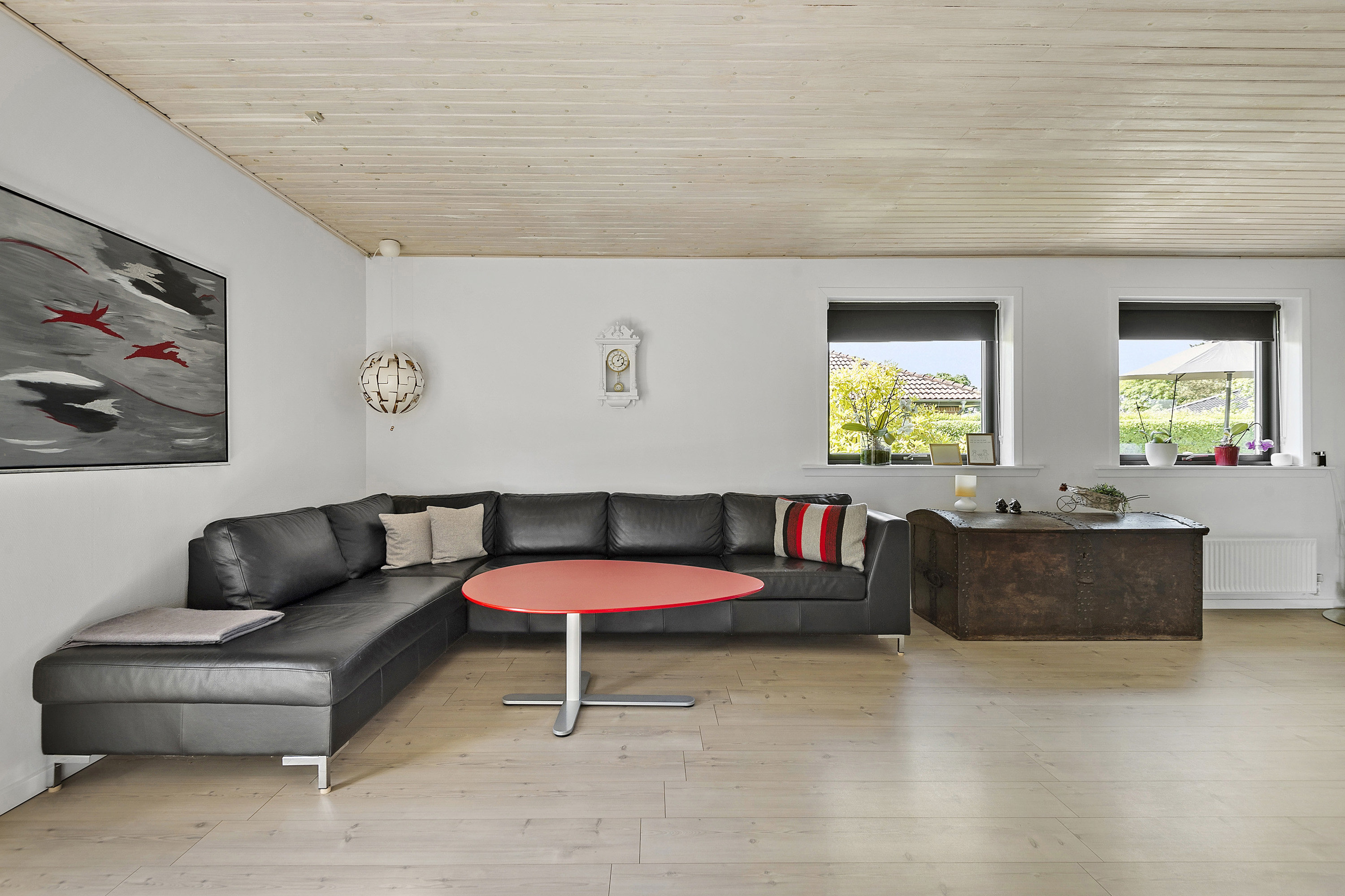 Fremhævet stue billede i fuldskærmstilstand. Billede af Marken 8, Tarp, 6715 Esbjerg N