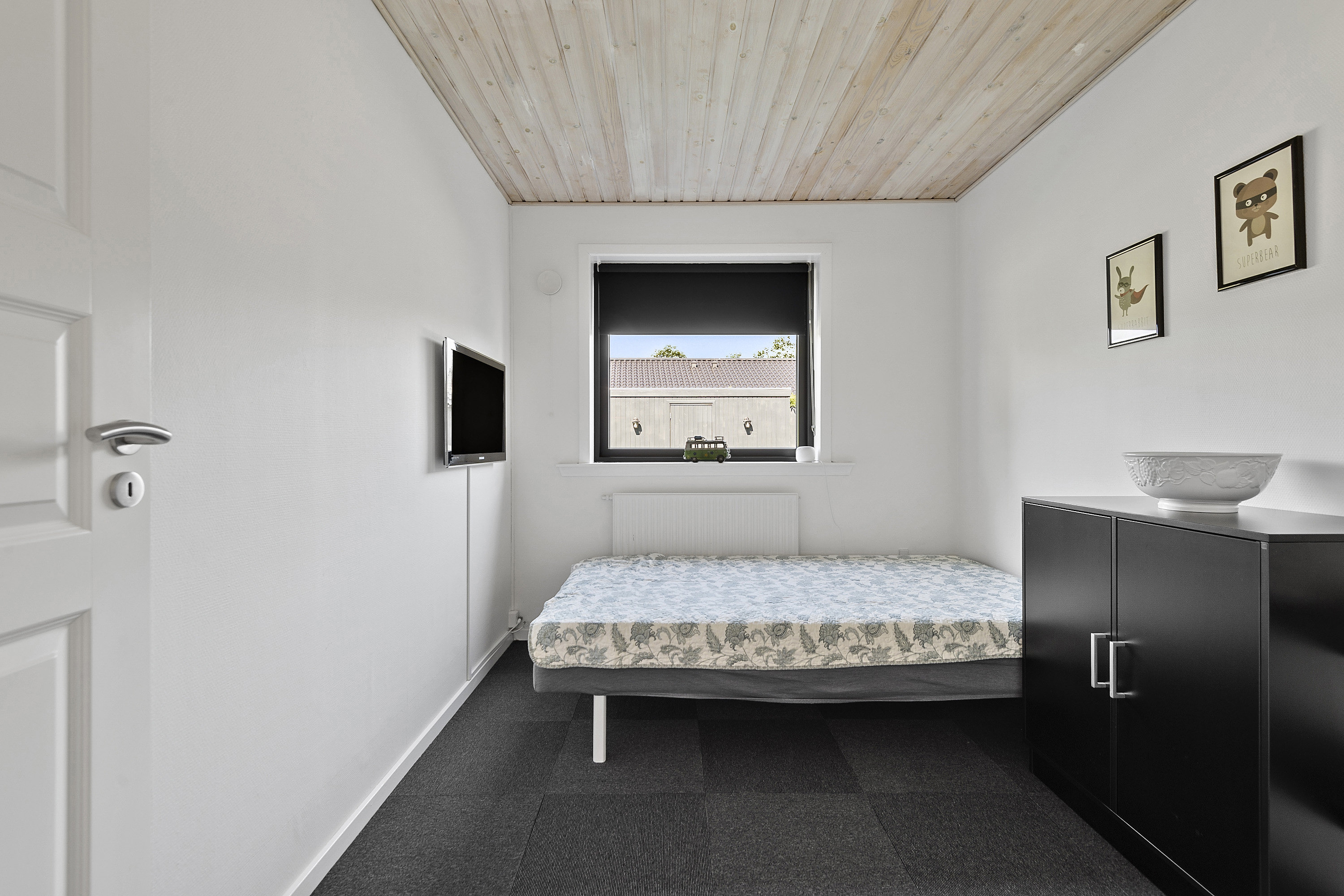 Fremhævet soveværelse billede i fuldskærmstilstand. Billede af Marken 8, Tarp, 6715 Esbjerg N