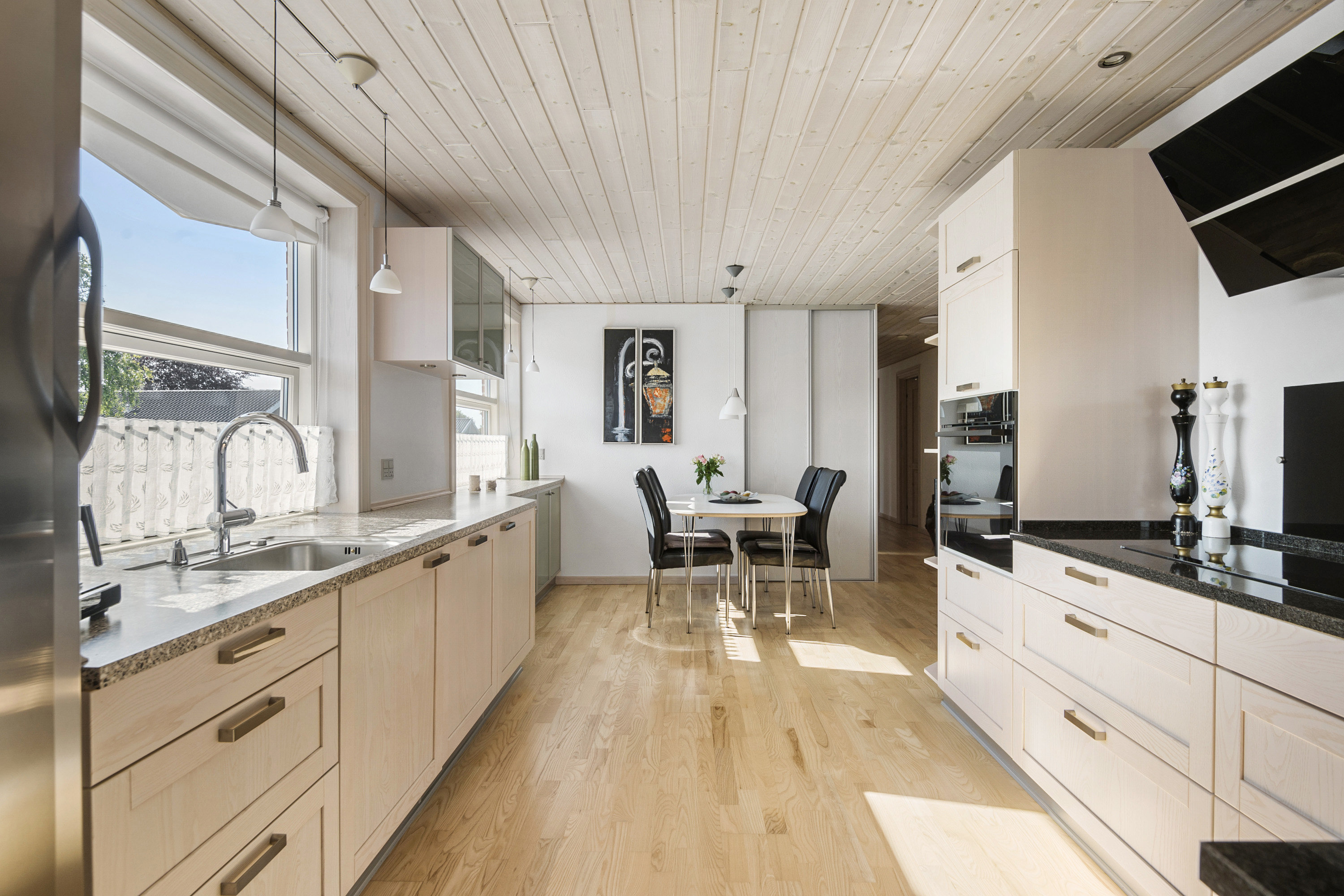 Fremhævet køkken billede i fuldskærmstilstand. Billede af Mosevangen 36, 6710 Esbjerg V