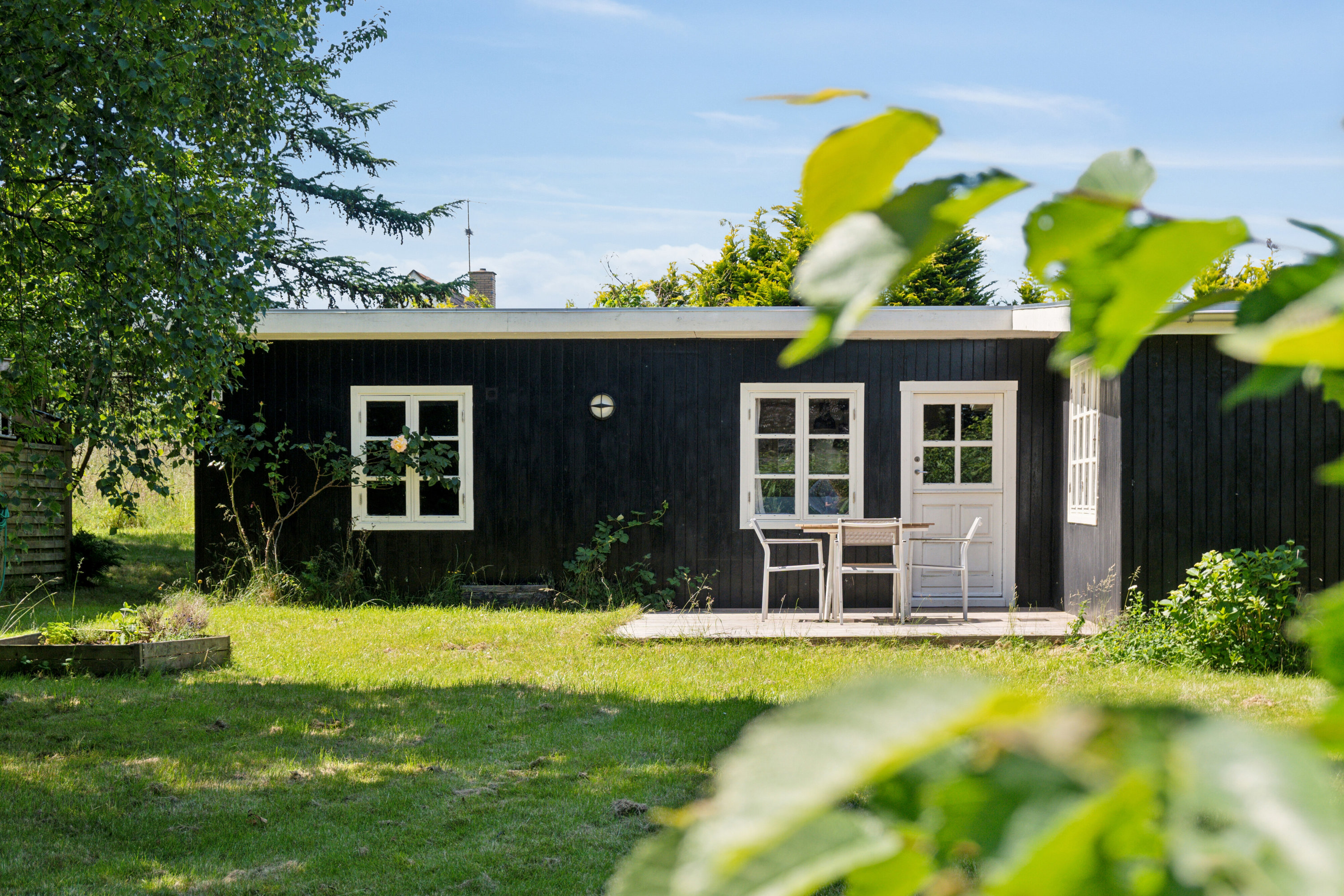 Fremhævet set fra haven billede i fuldskærmstilstand. Billede af Mosestien 13, 4400 Kalundborg