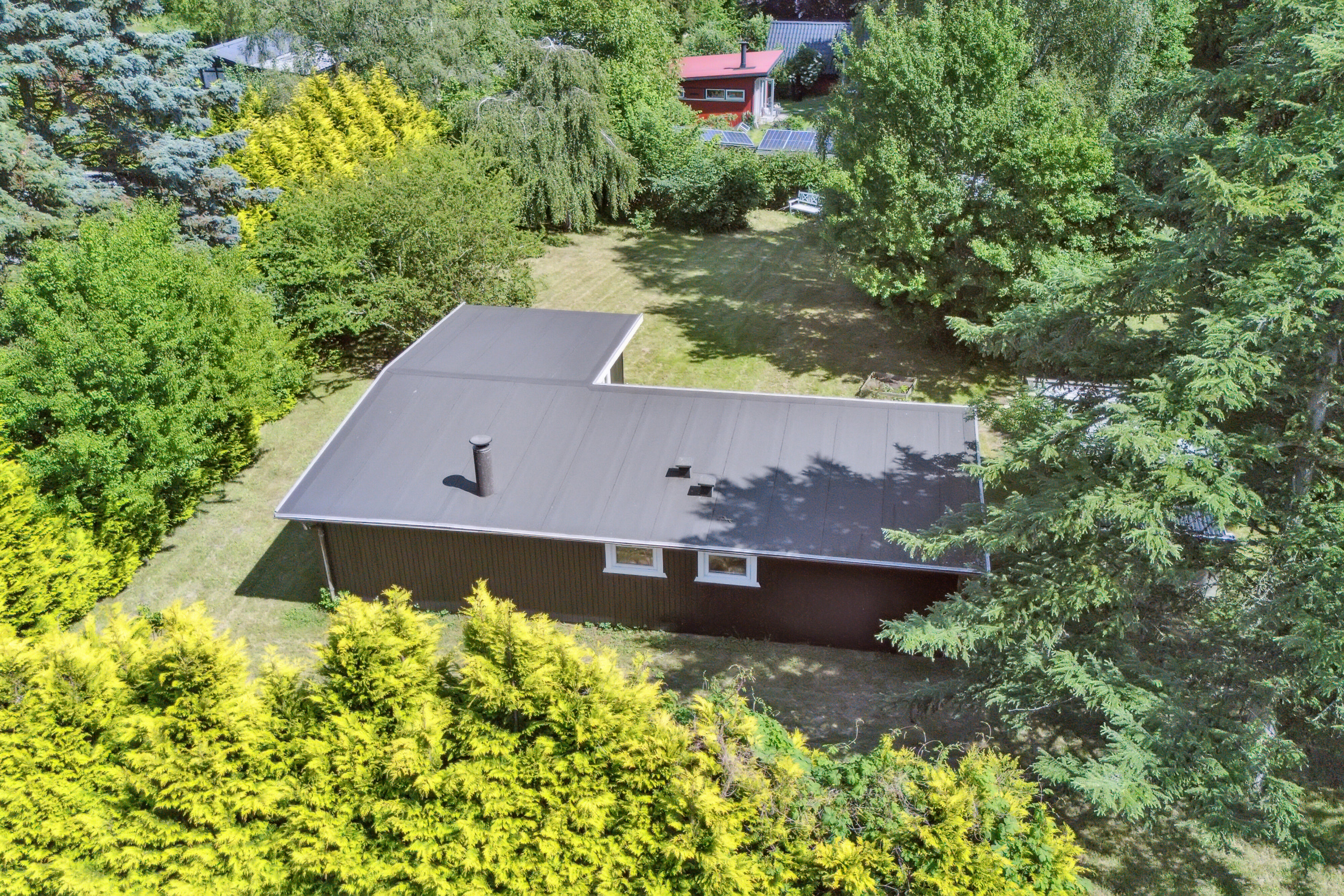 Fremhævet set fra haven billede i fuldskærmstilstand. Billede af Mosestien 13, 4400 Kalundborg