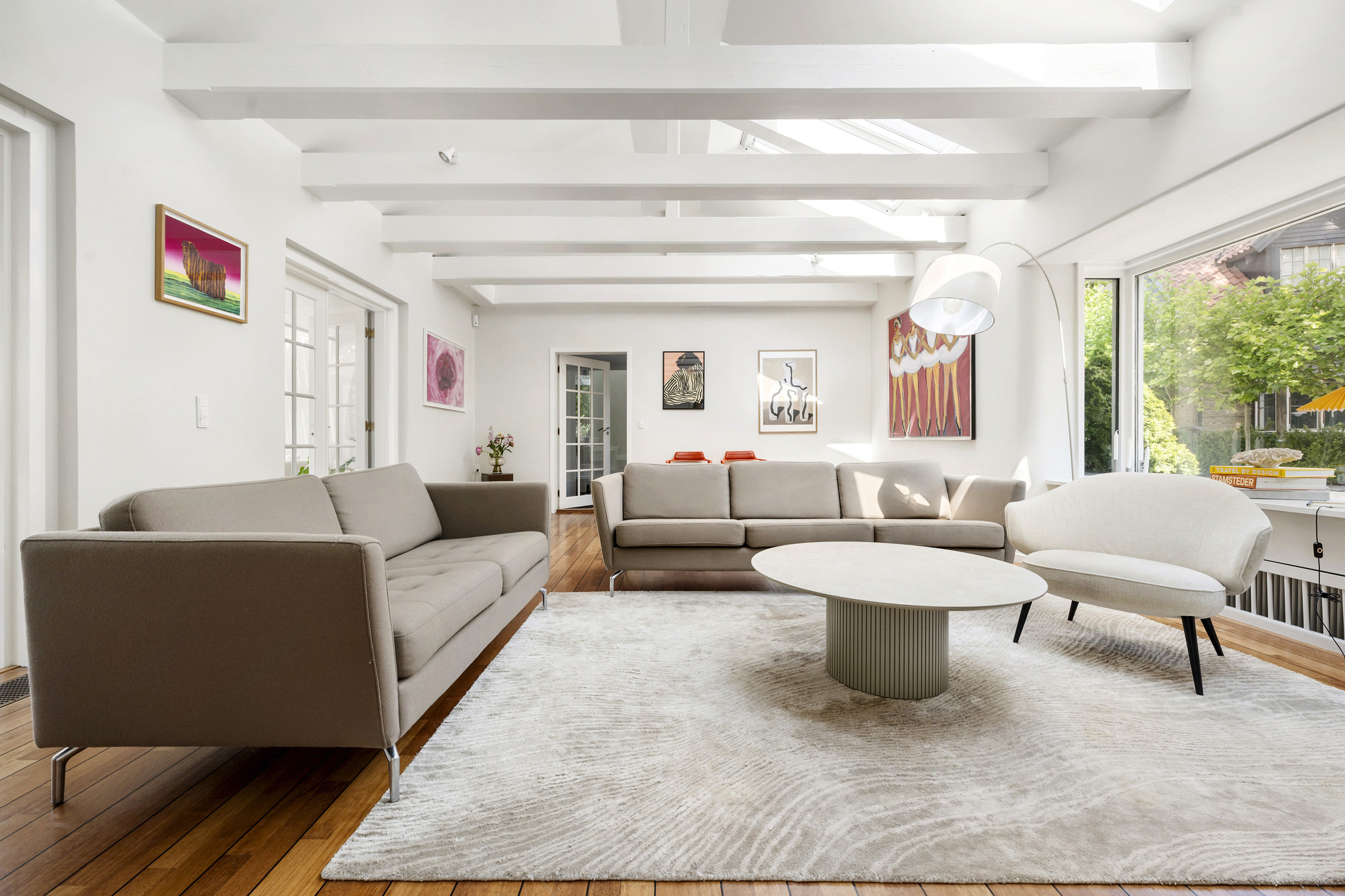 Fremhævet stue billede i fuldskærmstilstand. Billede af Kratkrogen 6, 2920 Charlottenlund