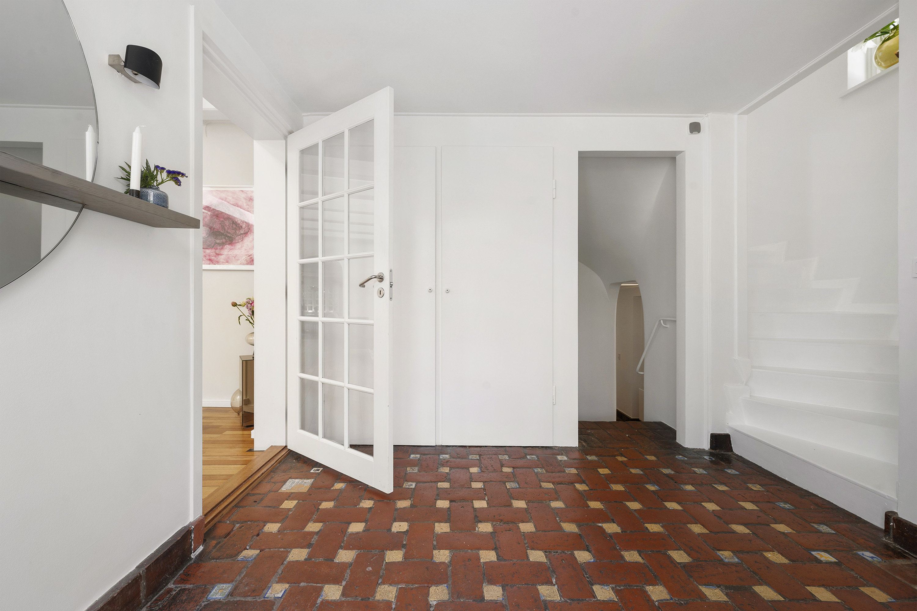 Fremhævet entré billede i fuldskærmstilstand. Billede af Kratkrogen 6, 2920 Charlottenlund