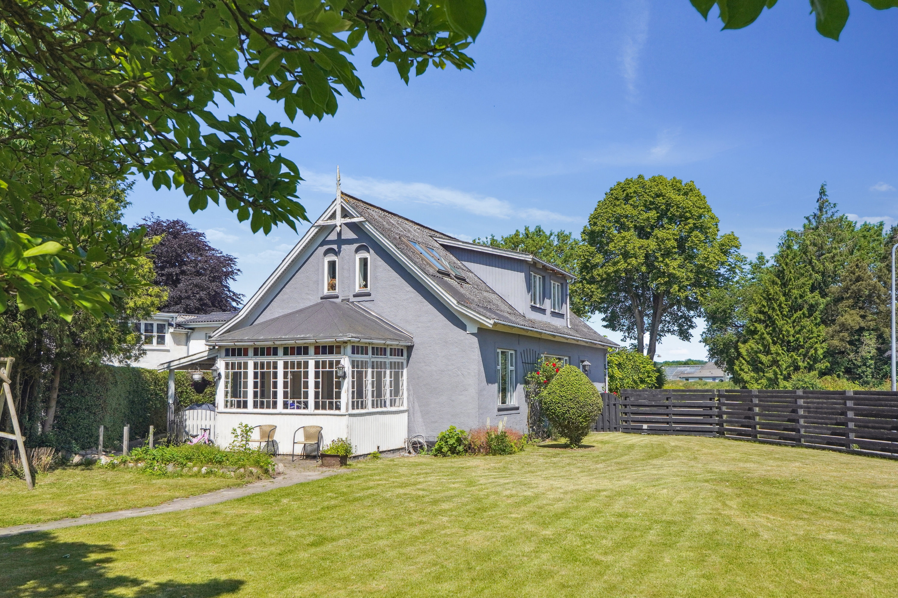 Fremhævet set fra haven billede i fuldskærmstilstand. Billede af Rørkærvej 7, 4760 Vordingborg