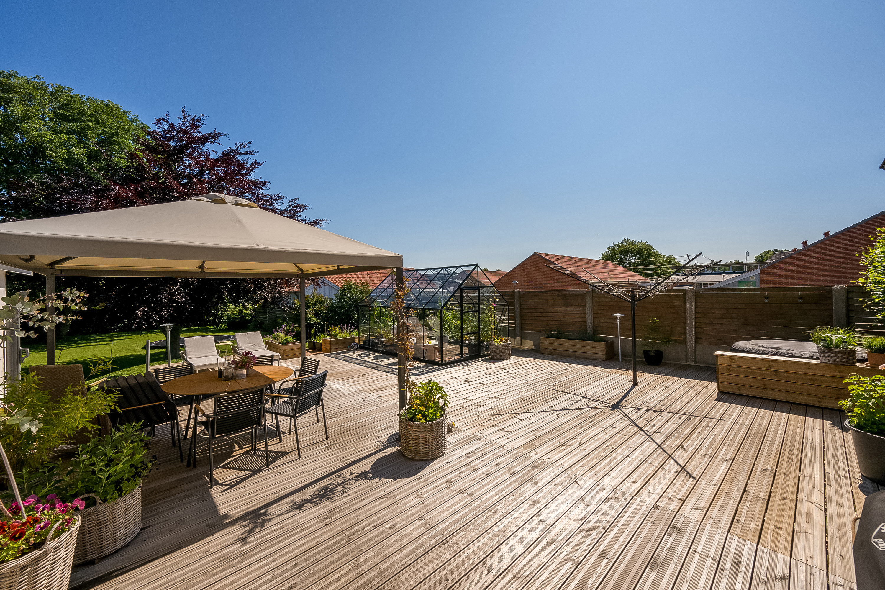 Fremhævet terrasse billede i fuldskærmstilstand. Billede af Vestervej 3, 6880 Tarm