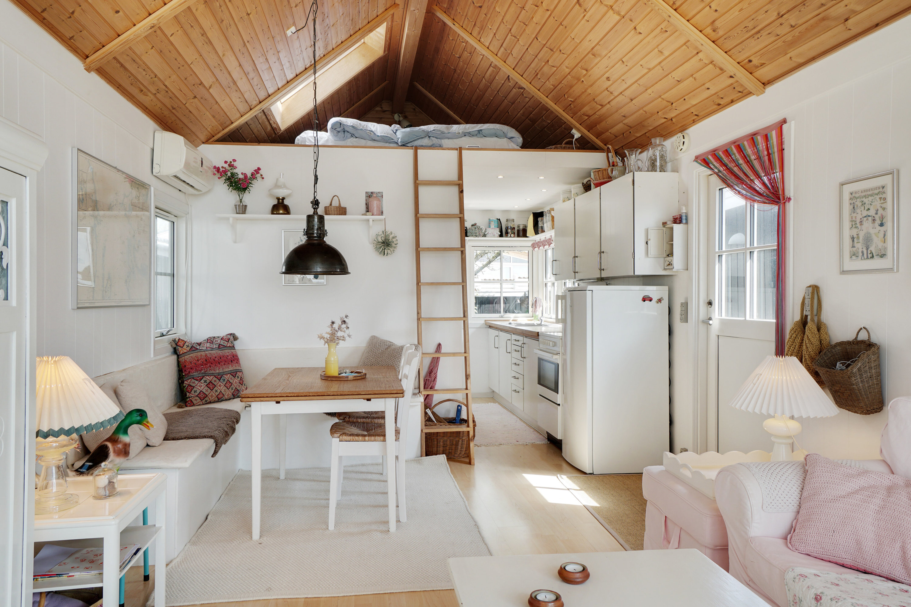 Fremhævet stue billede i fuldskærmstilstand. Billede af Granskoven 17, 4220 Korsør