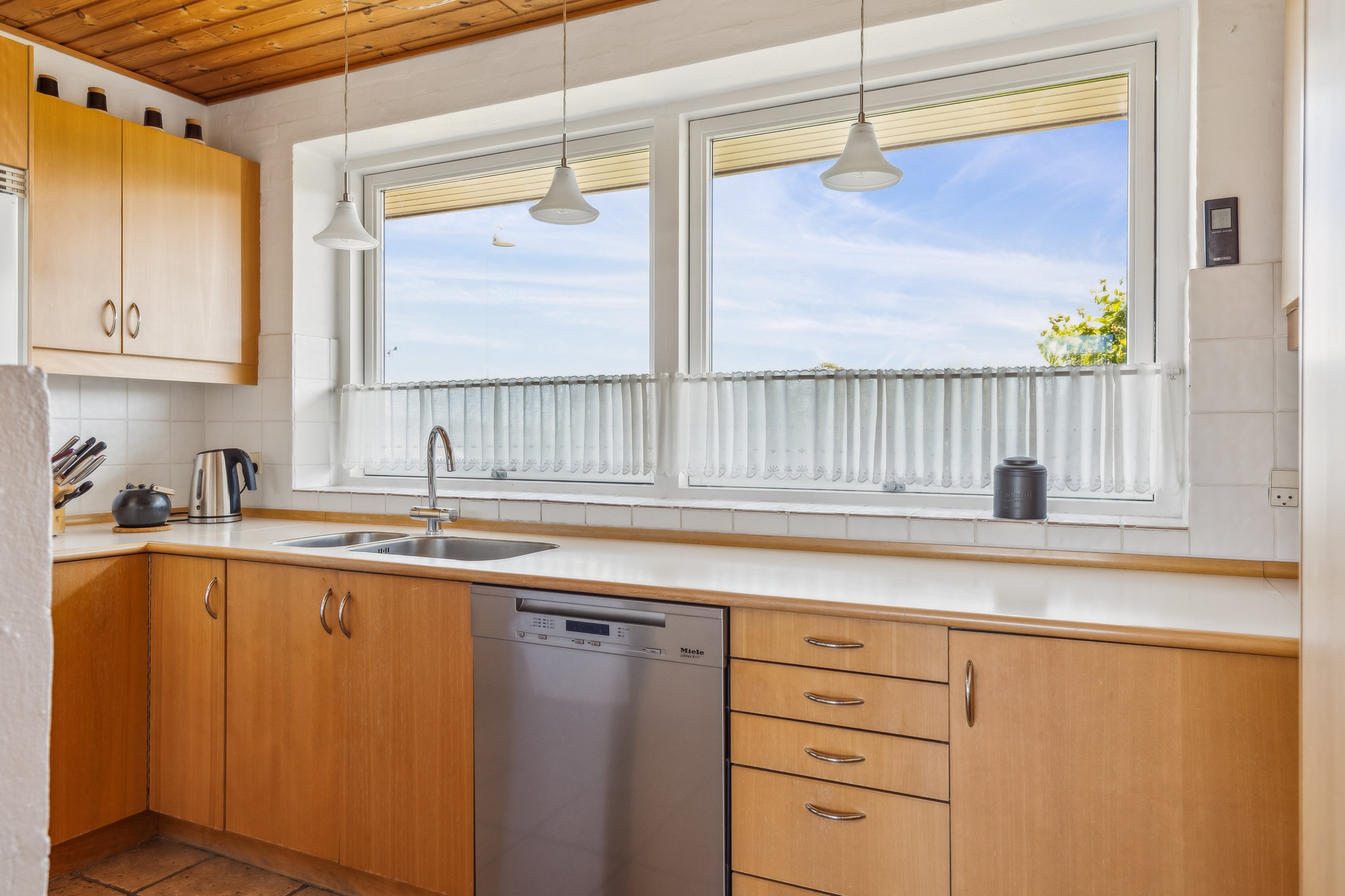 Fremhævet køkken billede i fuldskærmstilstand. Billede af Bøgevej 25, Havnsø, 4591 Føllenslev